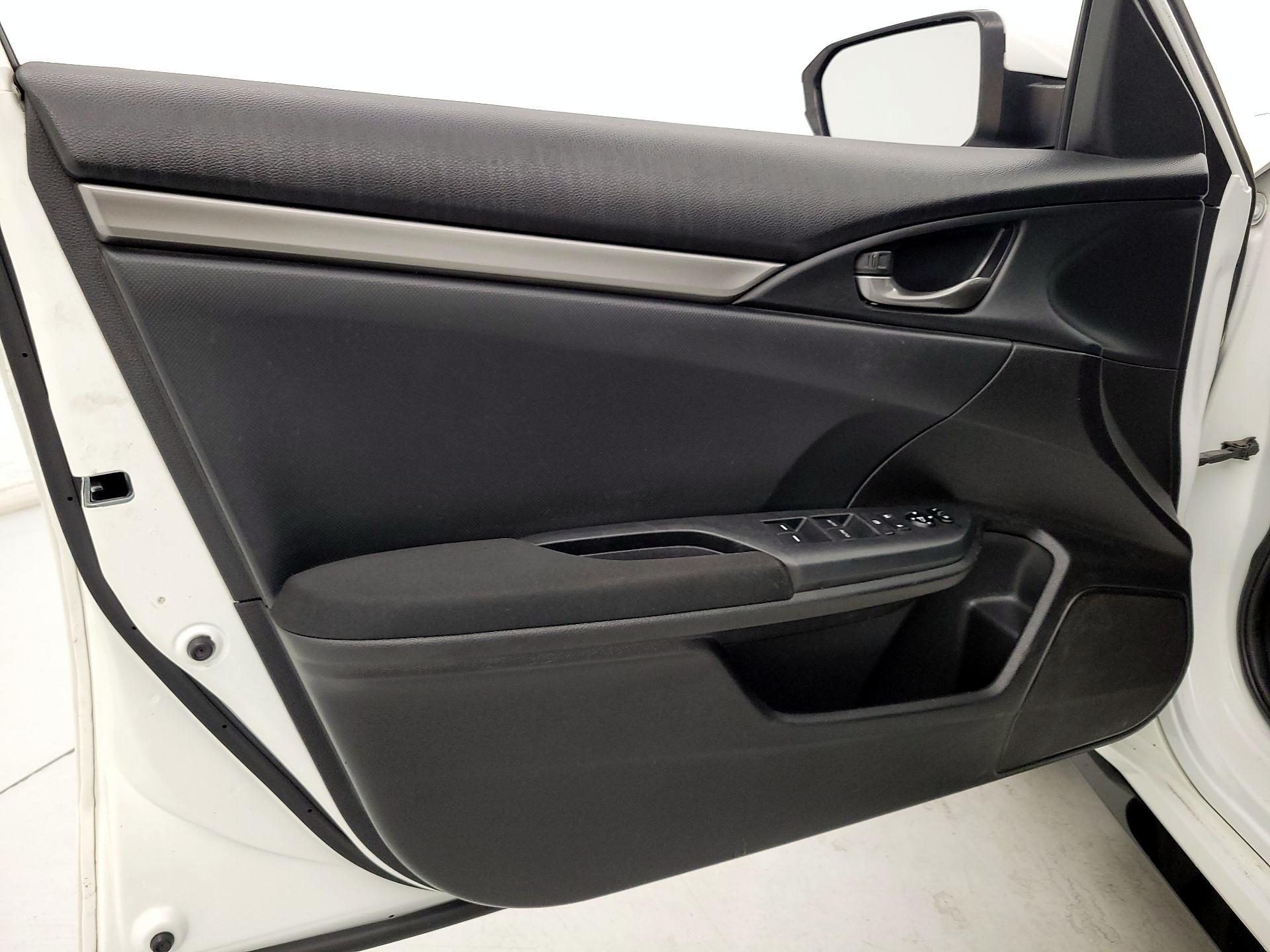 Thumbnail: 2017 Honda Civic - 12