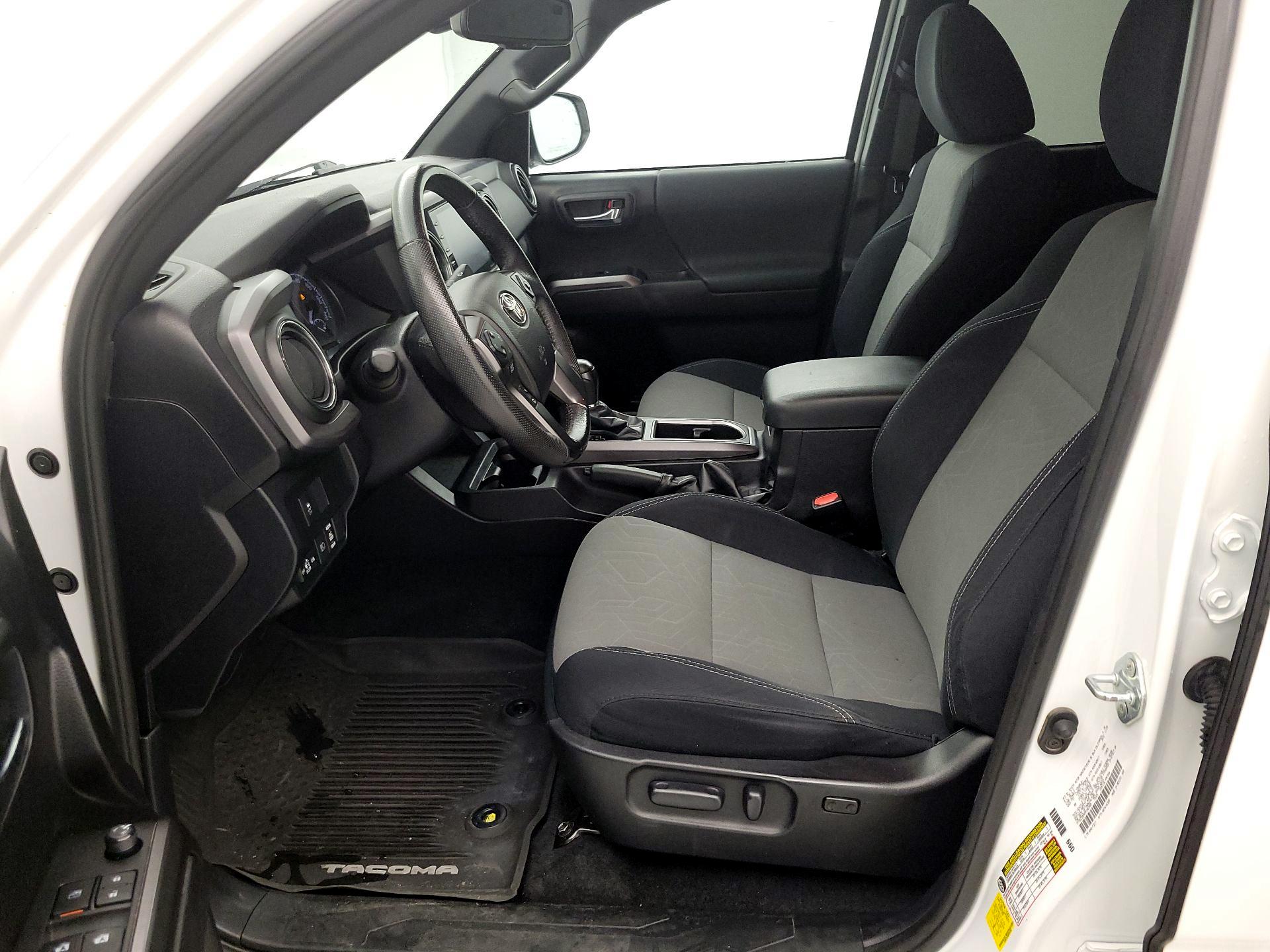 Thumbnail: 2021 Toyota Tacoma - 11