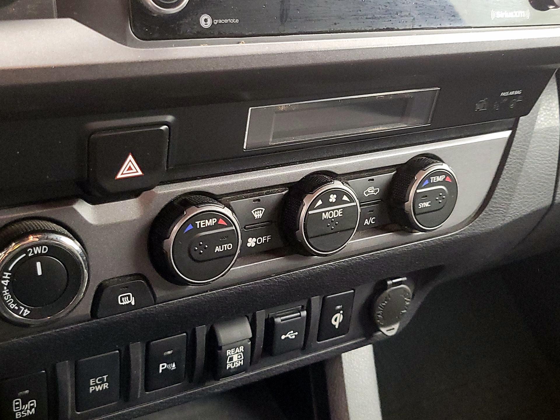 Thumbnail: 2021 Toyota Tacoma - 16