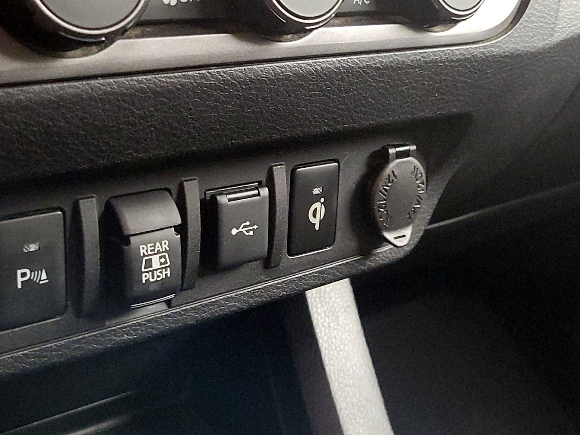 Thumbnail: 2021 Toyota Tacoma - 18