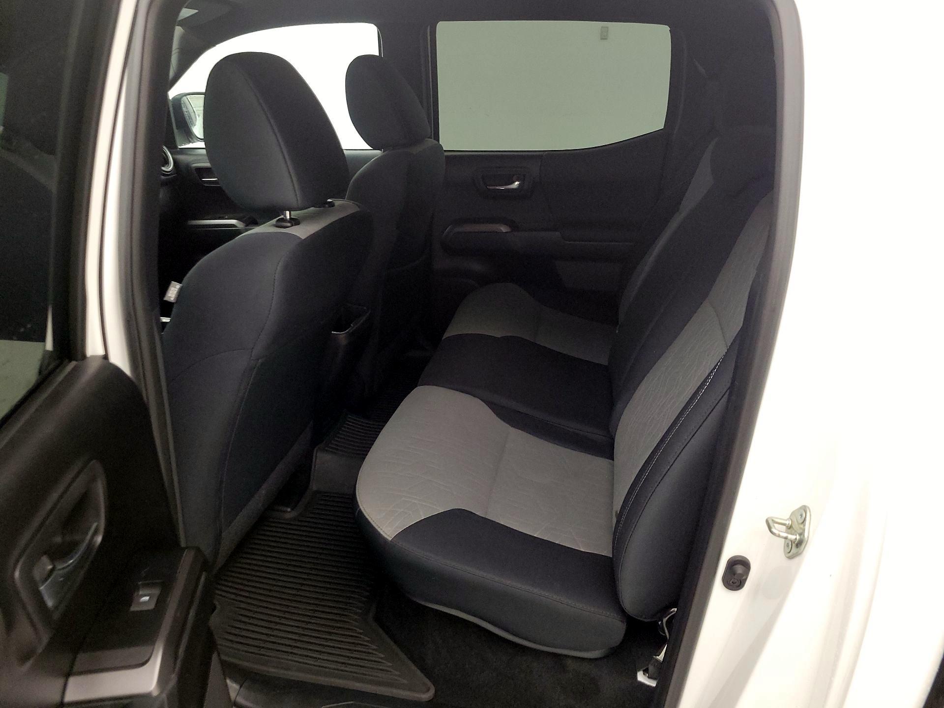 Thumbnail: 2021 Toyota Tacoma - 19