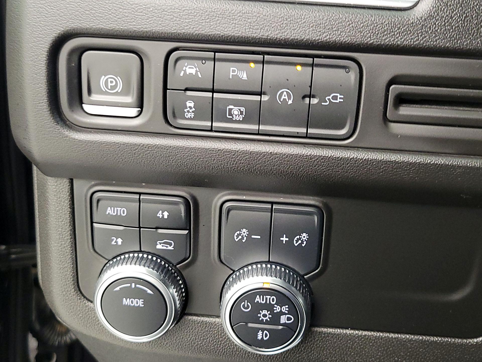 Thumbnail: 2022 GMC Yukon - 13