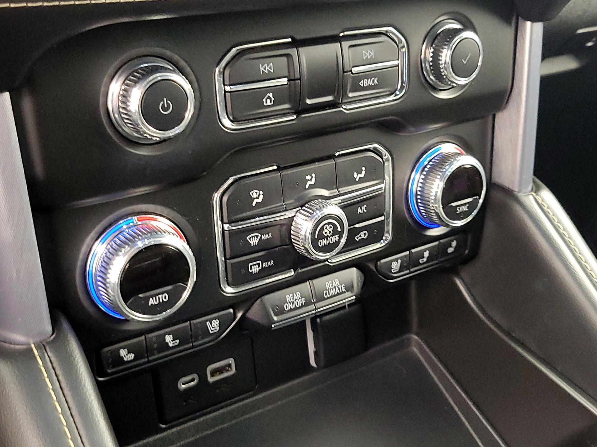 Thumbnail: 2022 GMC Yukon - 16