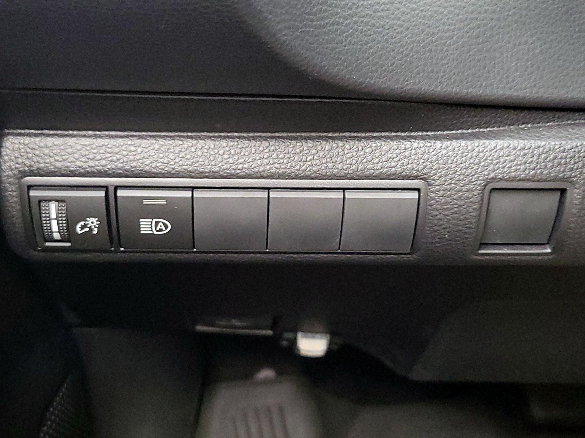 Thumbnail: 2024 Toyota Corolla - 13