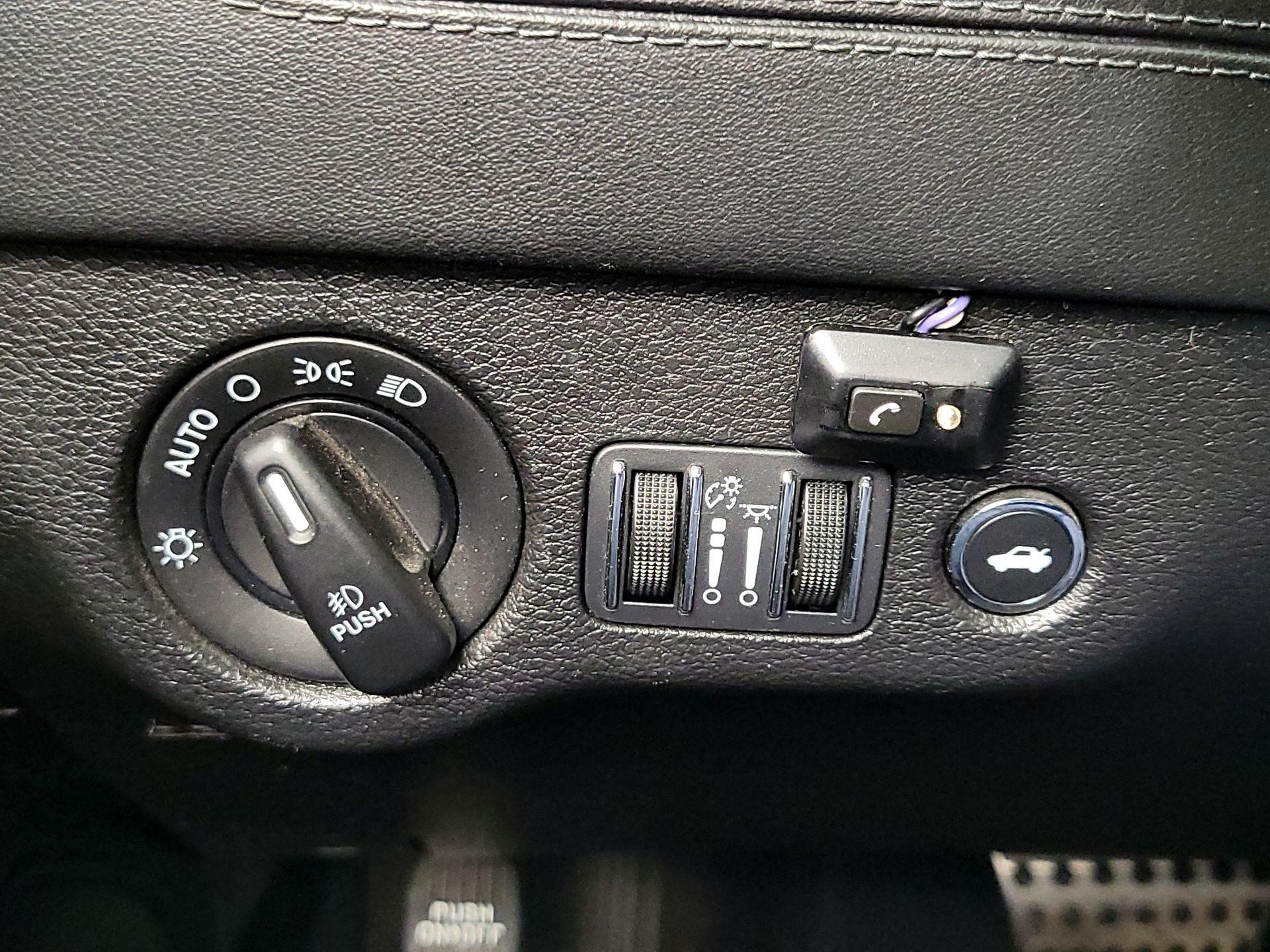 Thumbnail: 2020 Dodge Charger - 13