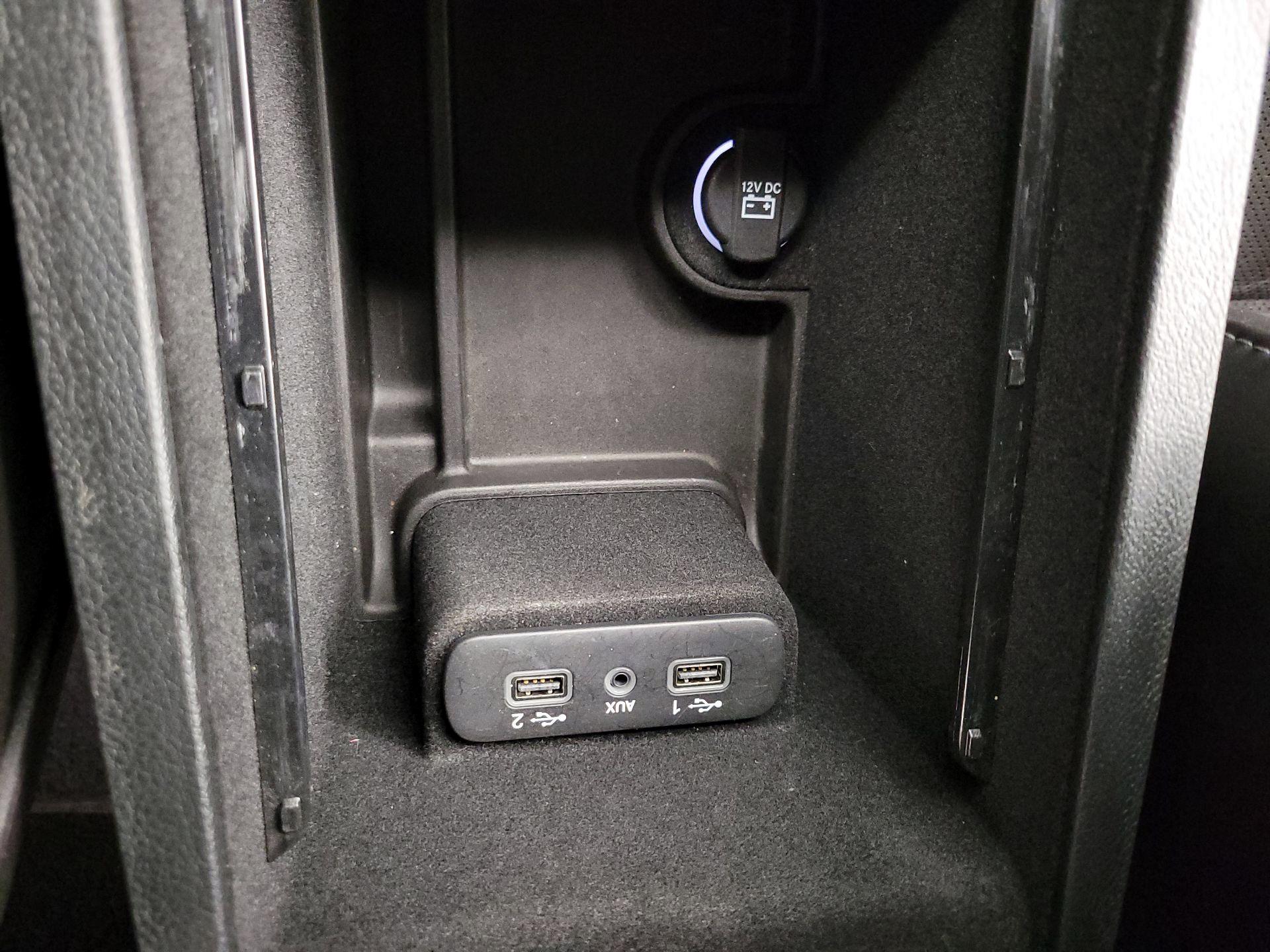 Thumbnail: 2020 Dodge Charger - 18