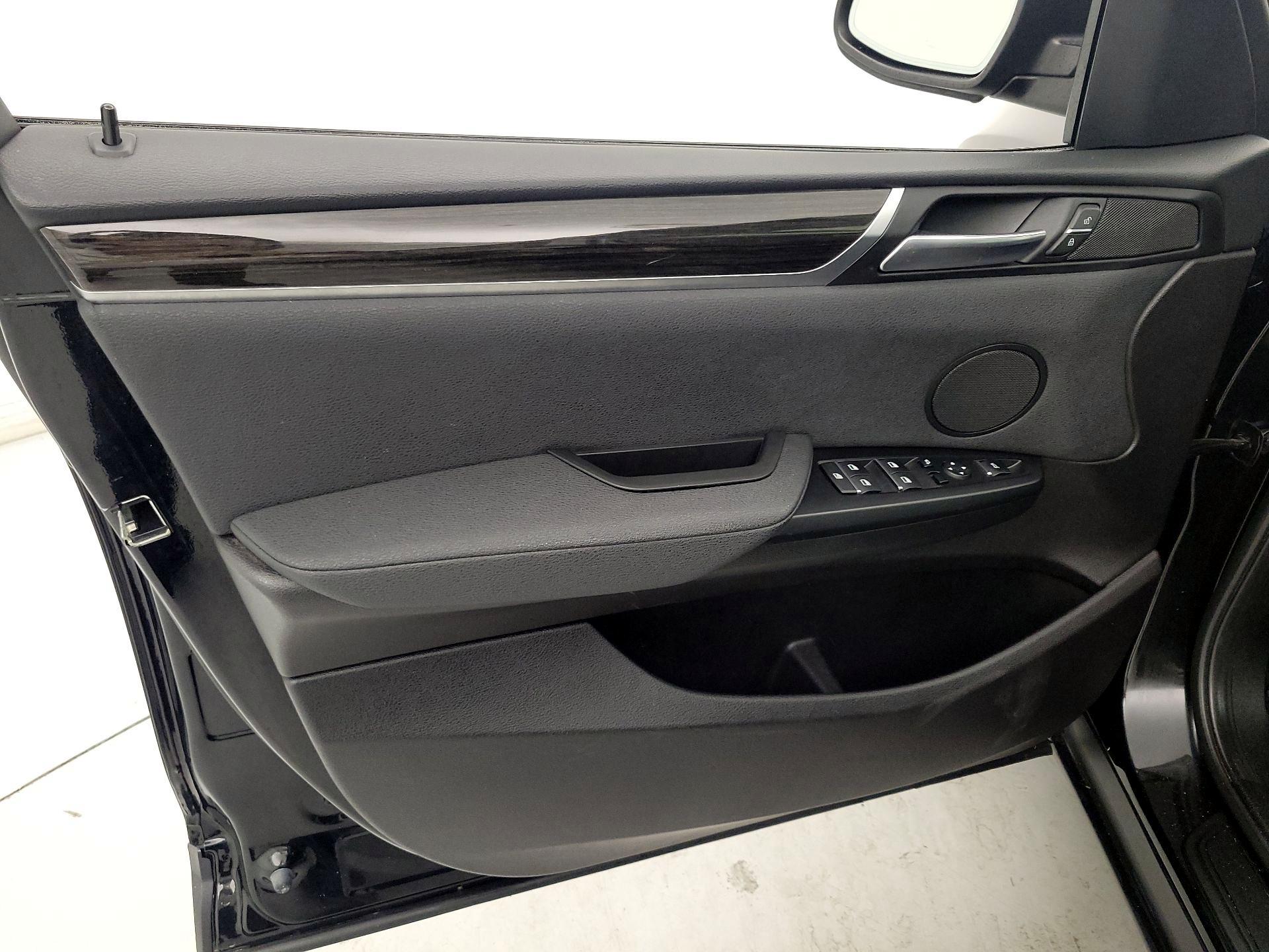 Thumbnail: 2017 BMW X3 - 12