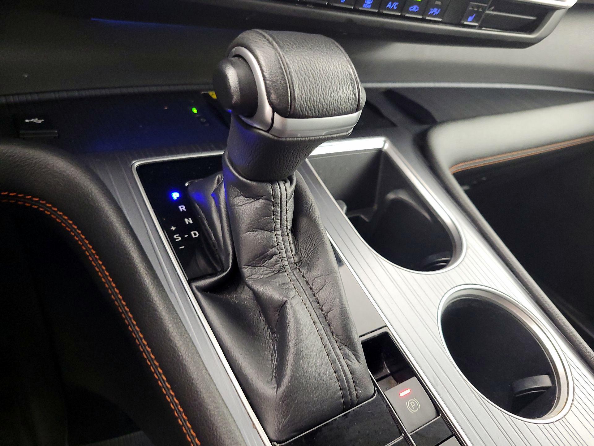 Thumbnail: 2022 Toyota Sienna - 18