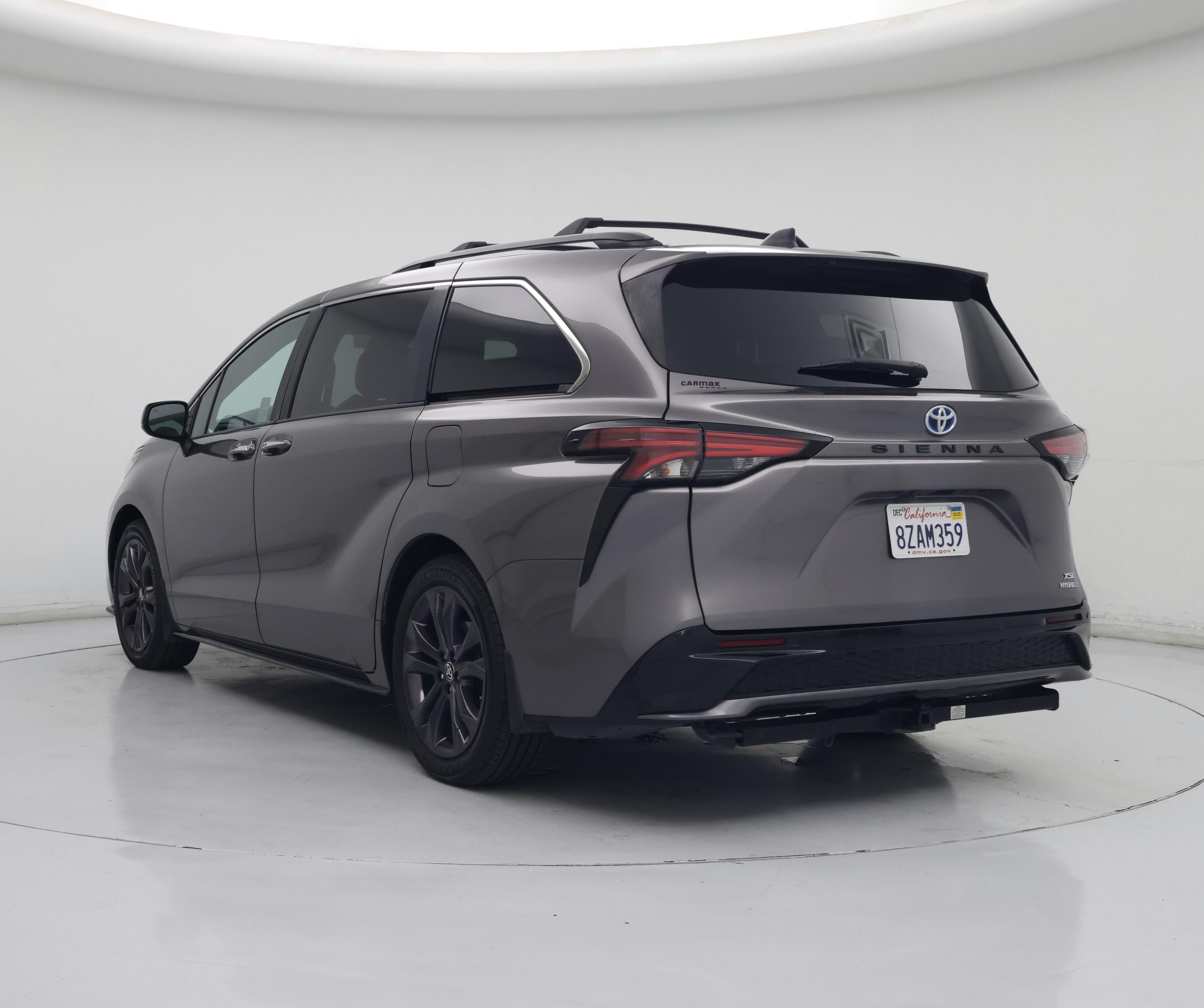 Thumbnail: 2022 Toyota Sienna - 2