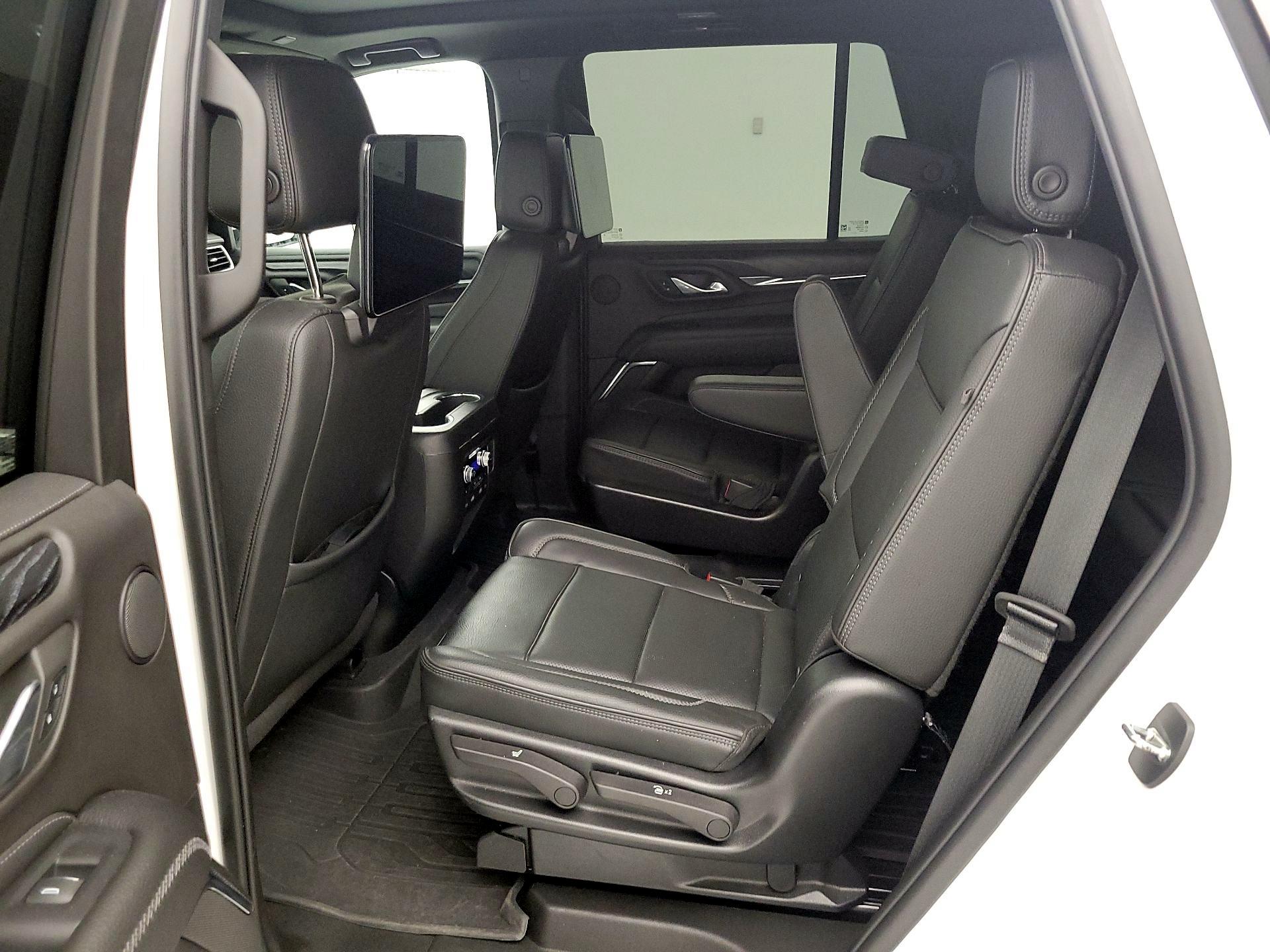 Thumbnail: 2023 GMC Yukon - 18