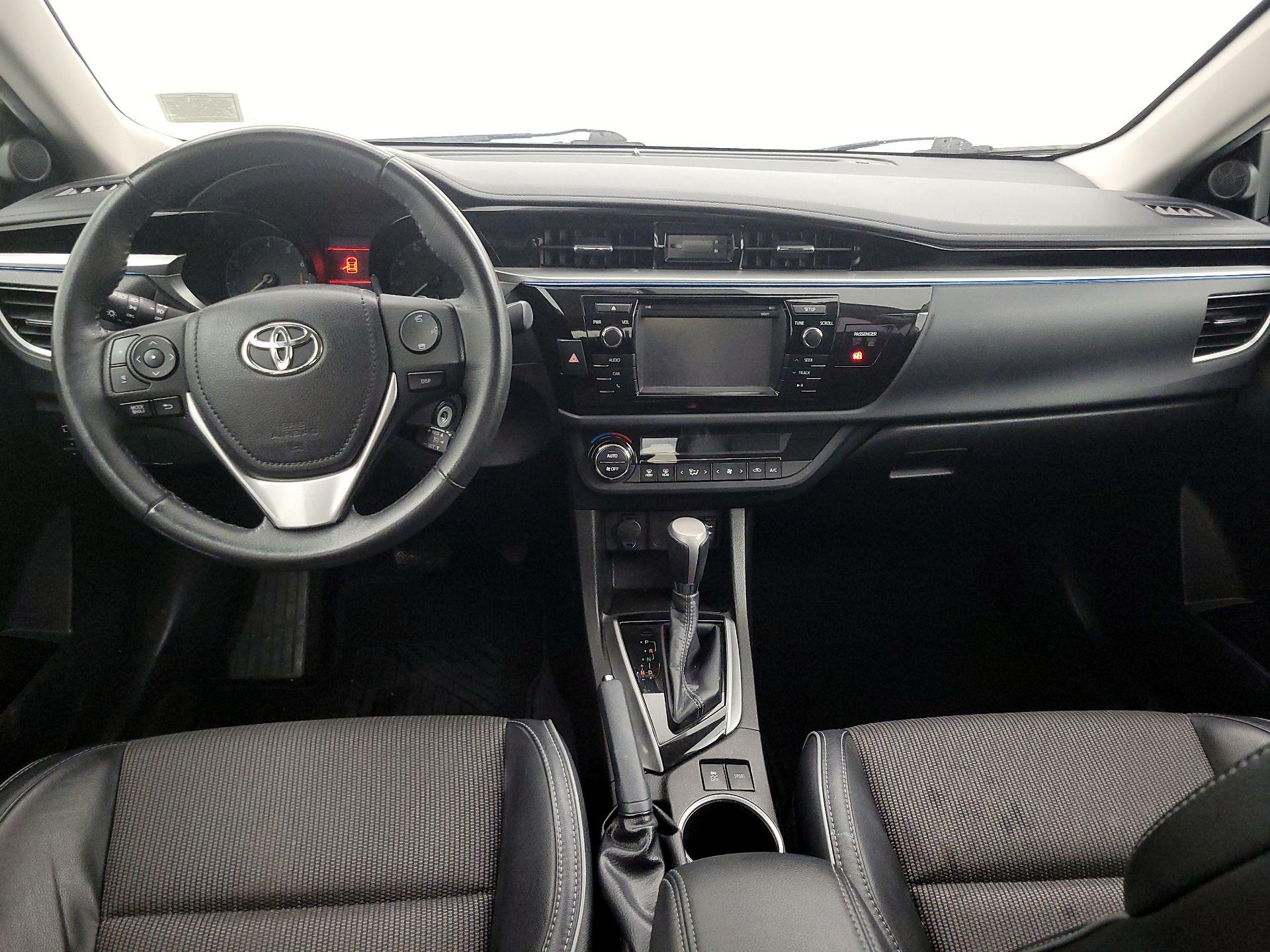 Thumbnail: 2016 Toyota Corolla - 9