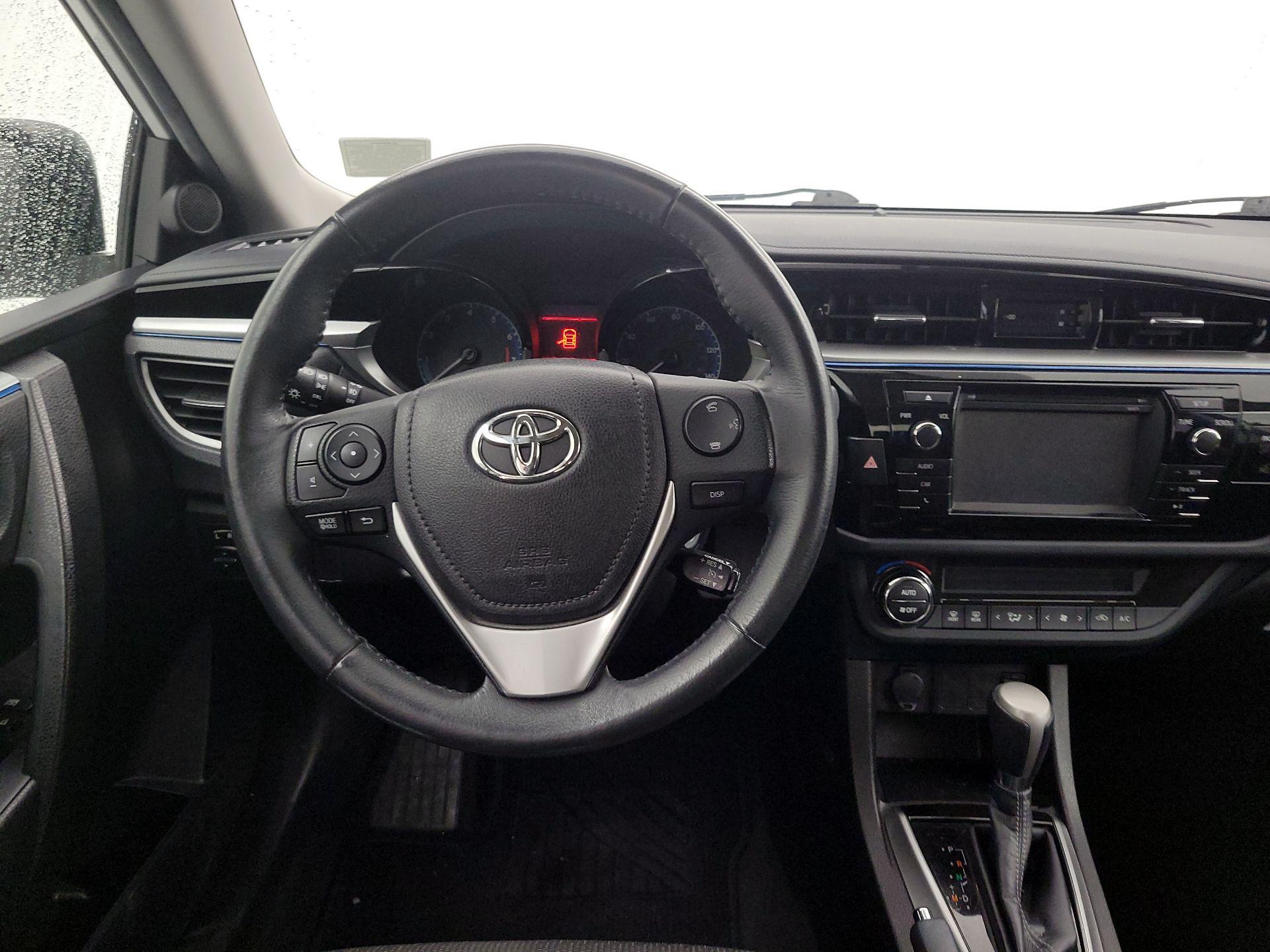 Thumbnail: 2016 Toyota Corolla - 10