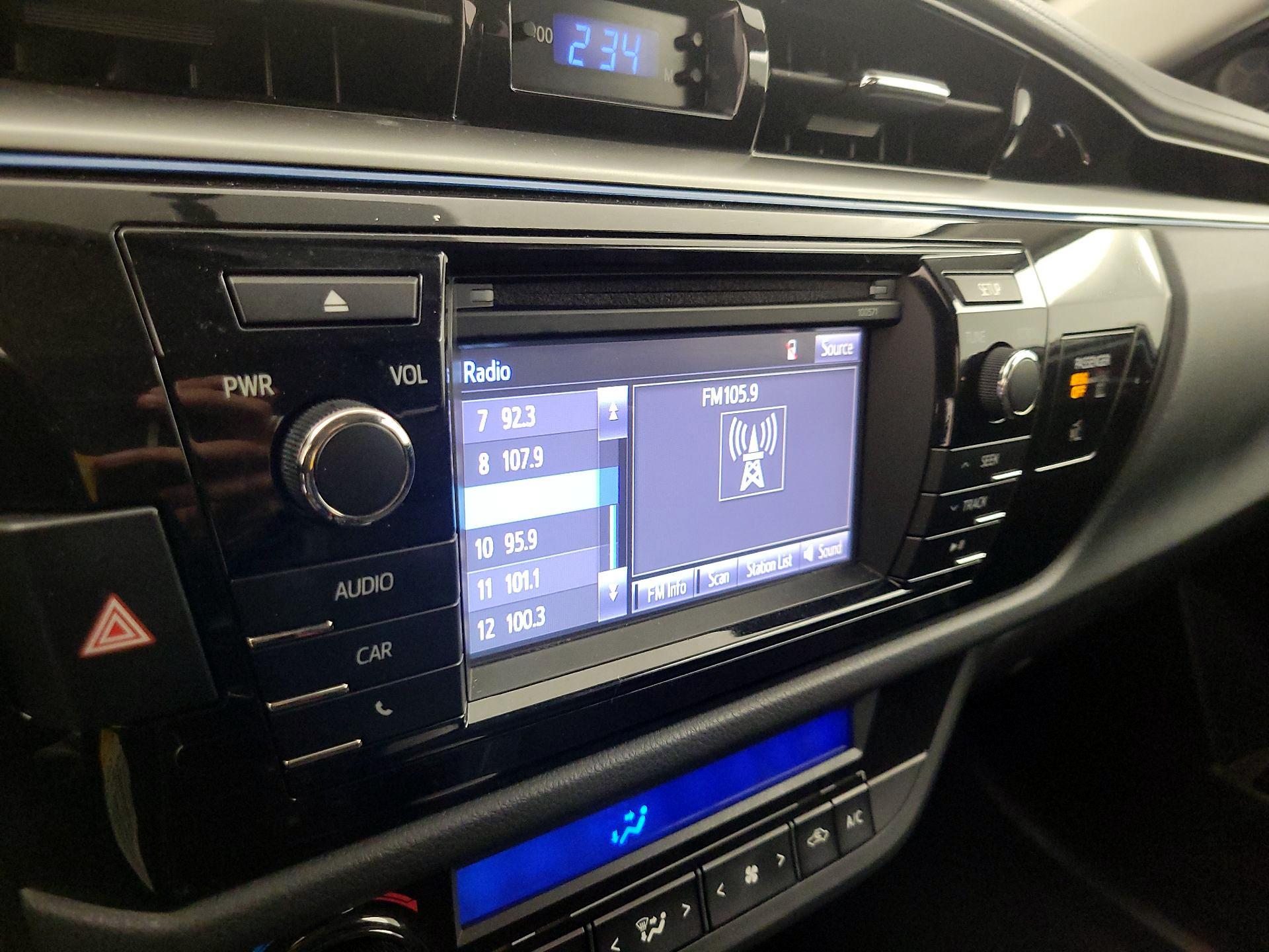 Thumbnail: 2016 Toyota Corolla - 15