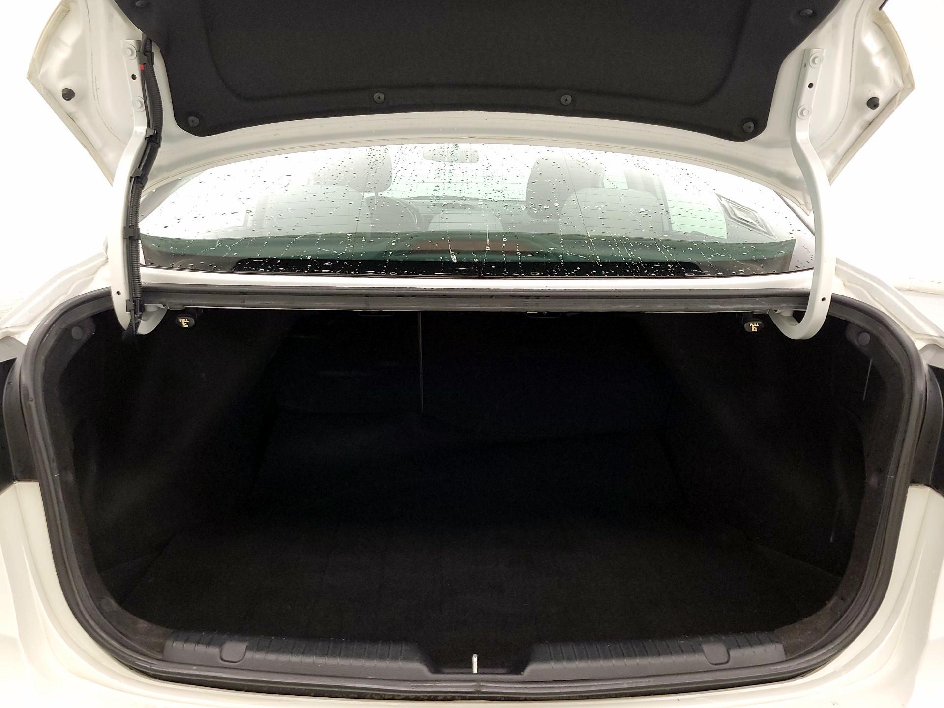 Thumbnail: 2014 Kia Forte - 19