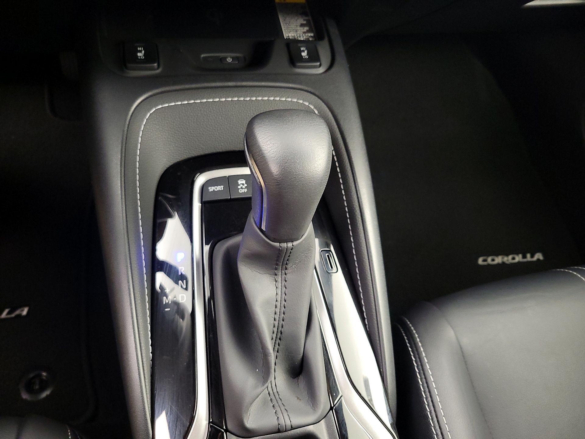 Thumbnail: 2022 Toyota Corolla - 18