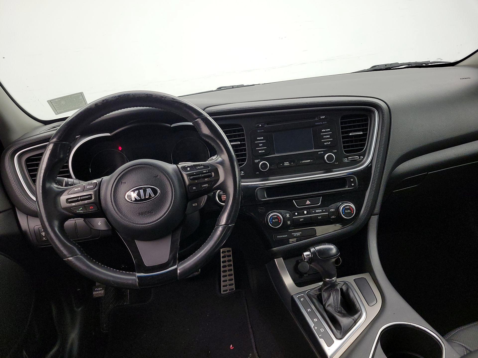 Thumbnail: 2015 Kia Optima - 9