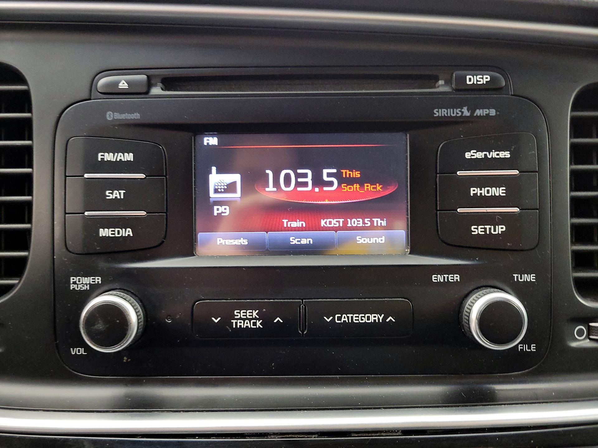 Thumbnail: 2015 Kia Optima - 14