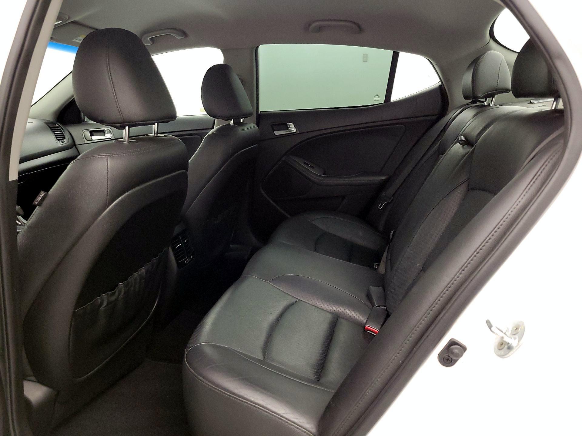 Thumbnail: 2015 Kia Optima - 18