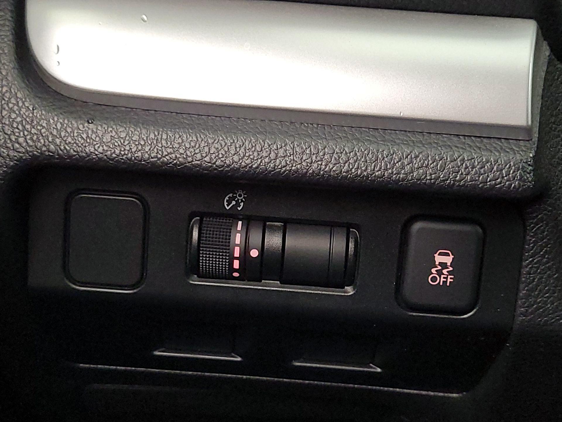 Thumbnail: 2017 Subaru Crosstrek - 13