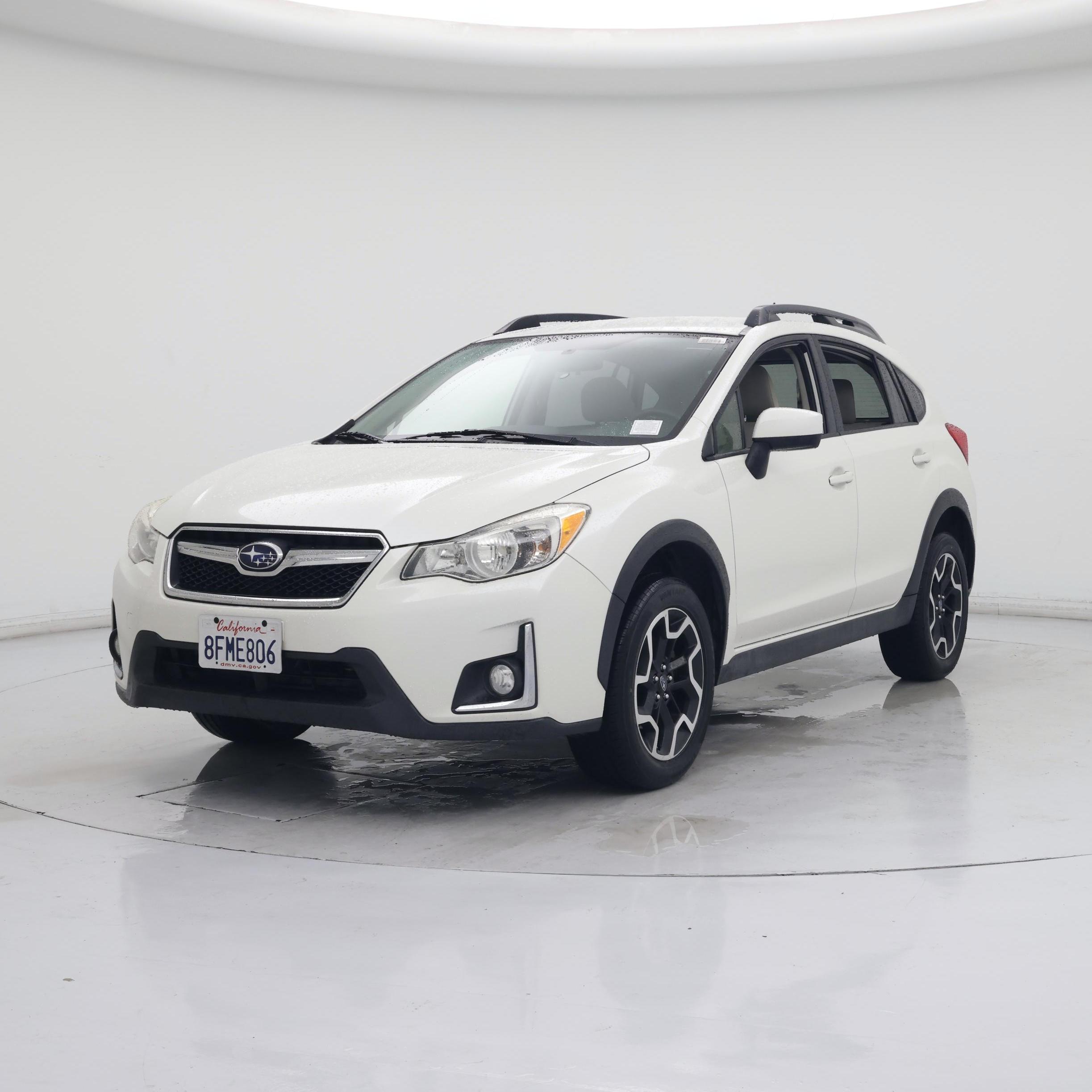 Thumbnail: 2017 Subaru Crosstrek - 4