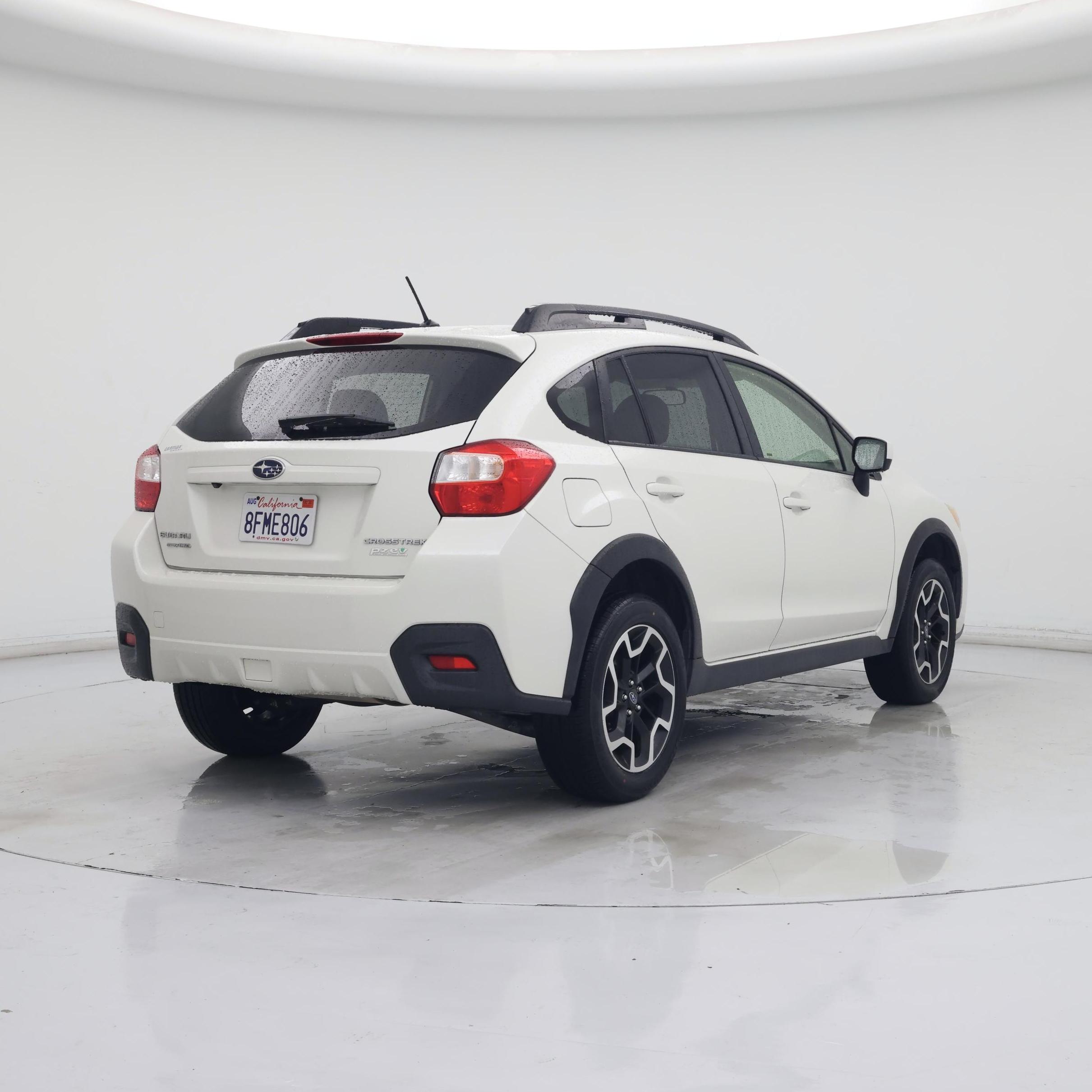 Thumbnail: 2017 Subaru Crosstrek - 8