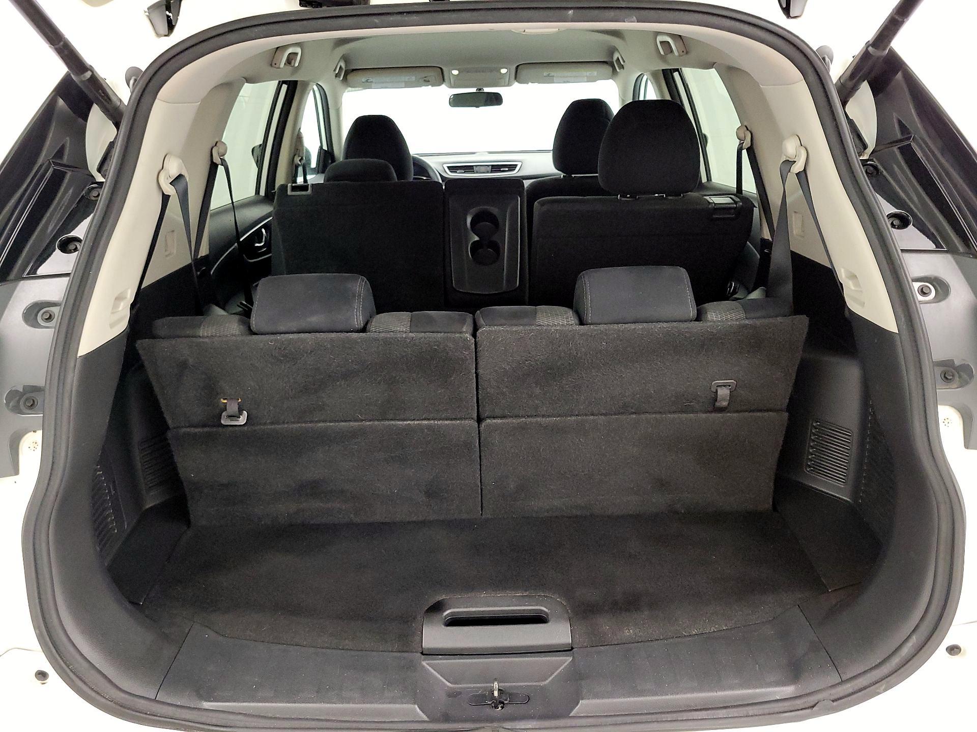 Thumbnail: 2016 Nissan Rogue - 20