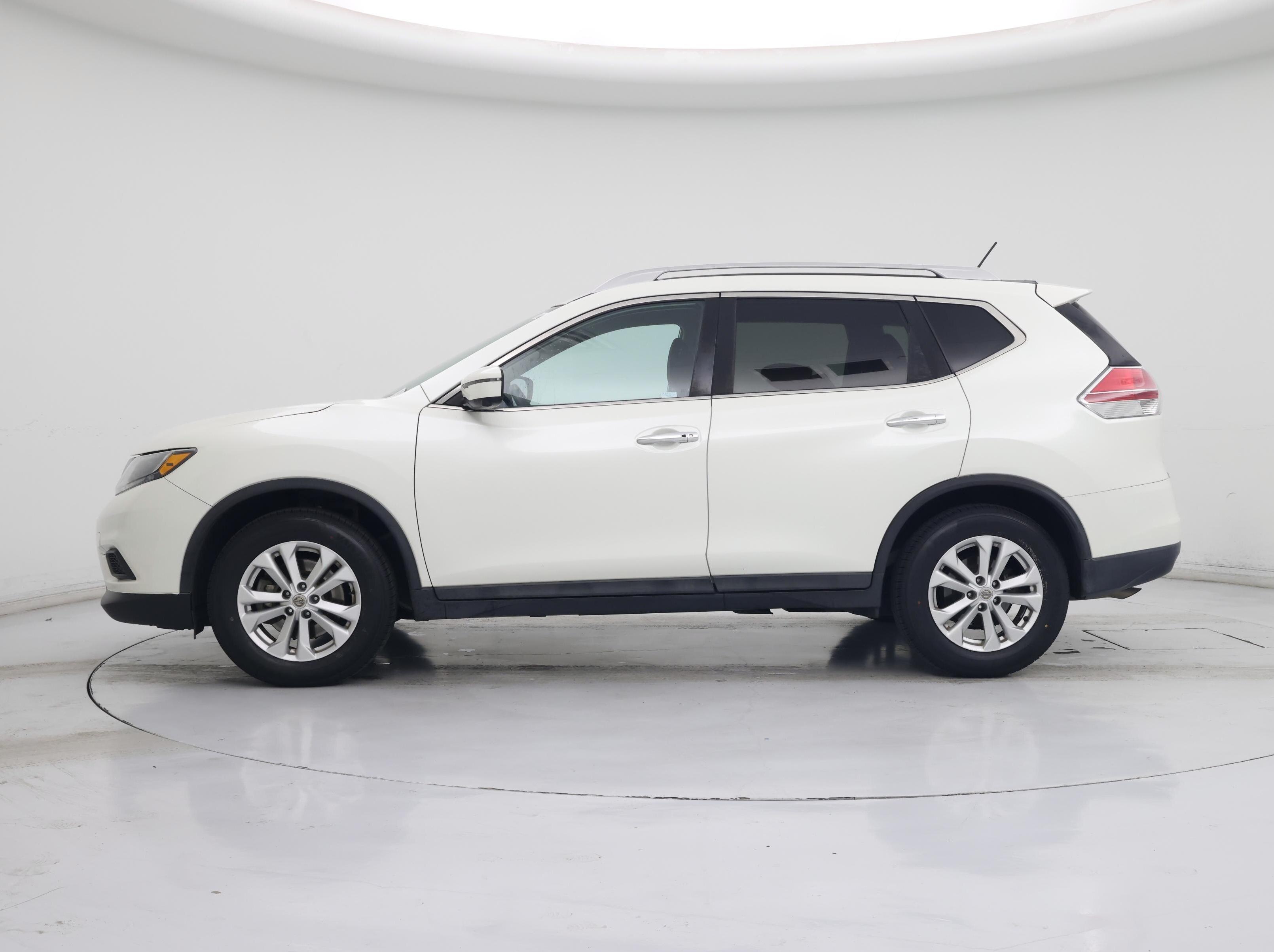 Thumbnail: 2016 Nissan Rogue - 3