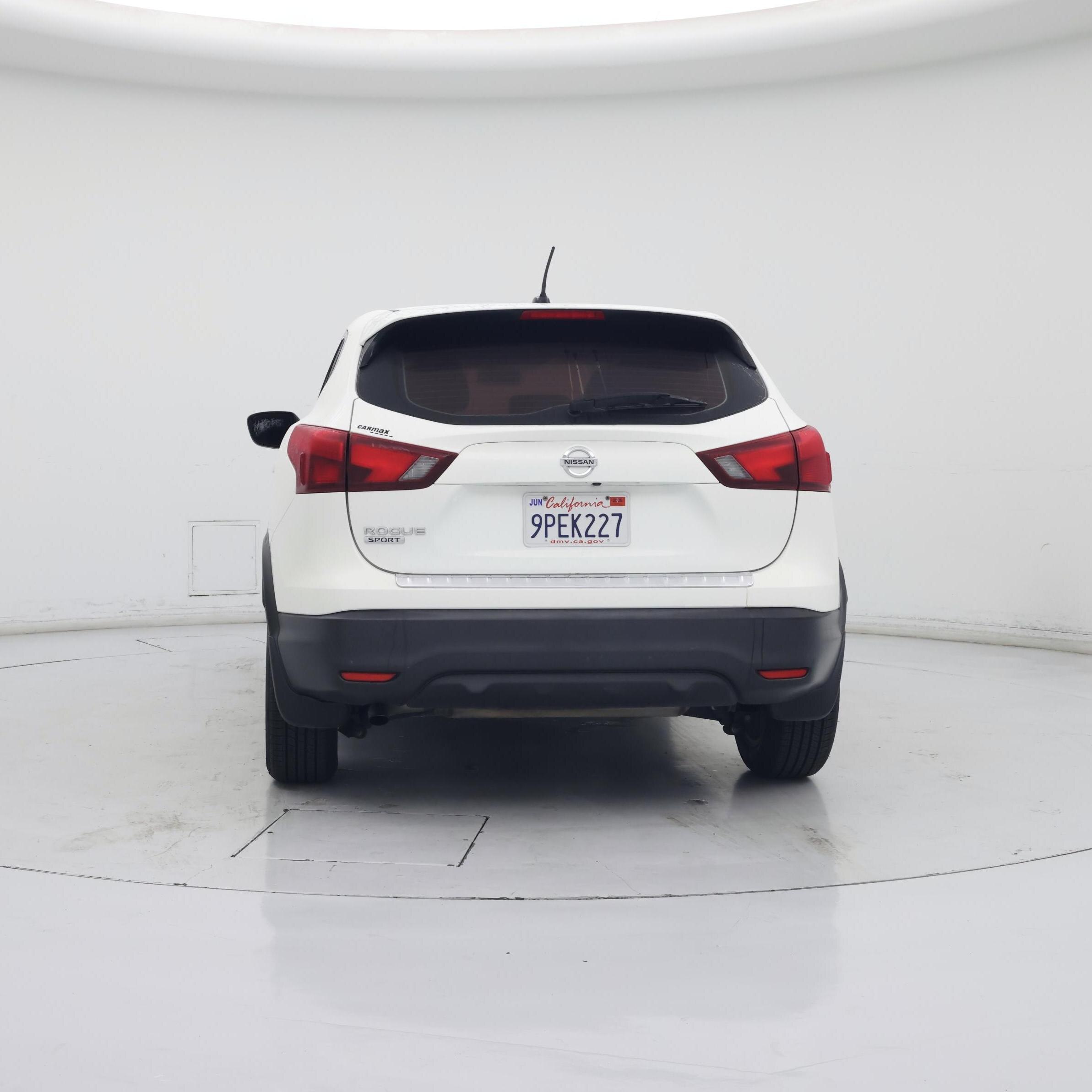 Thumbnail: 2018 Nissan Rogue Sport - 6