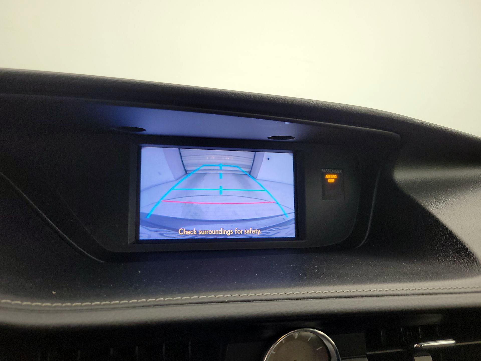 Thumbnail: 2014 Lexus ES - 14