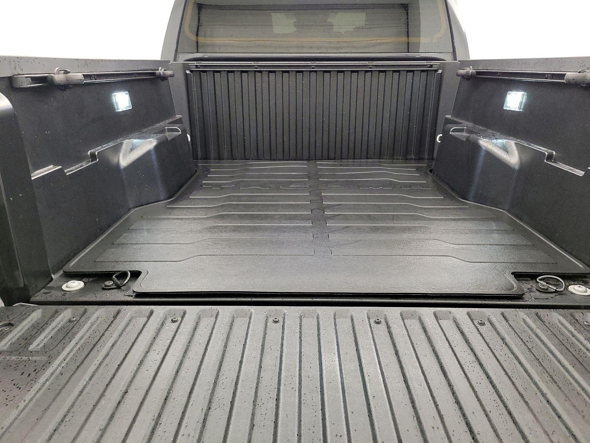 Thumbnail: 2024 Toyota Tacoma - 19