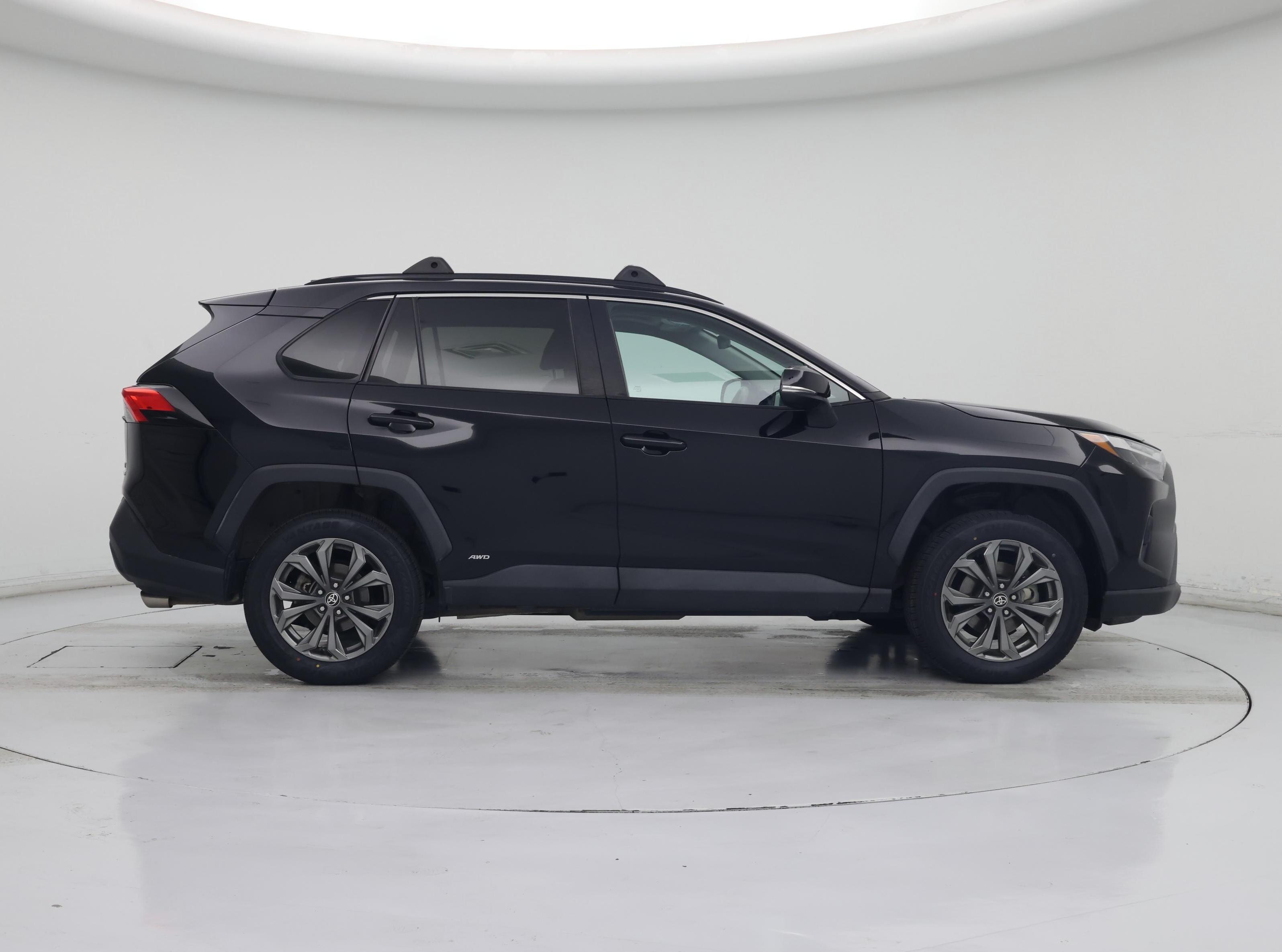 Thumbnail: 2022 Toyota RAV4 - 7