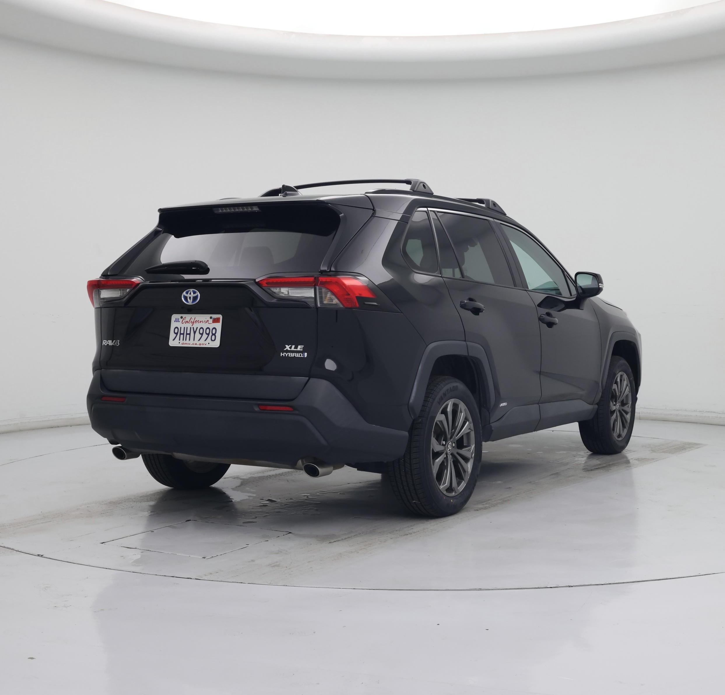 Thumbnail: 2022 Toyota RAV4 - 8