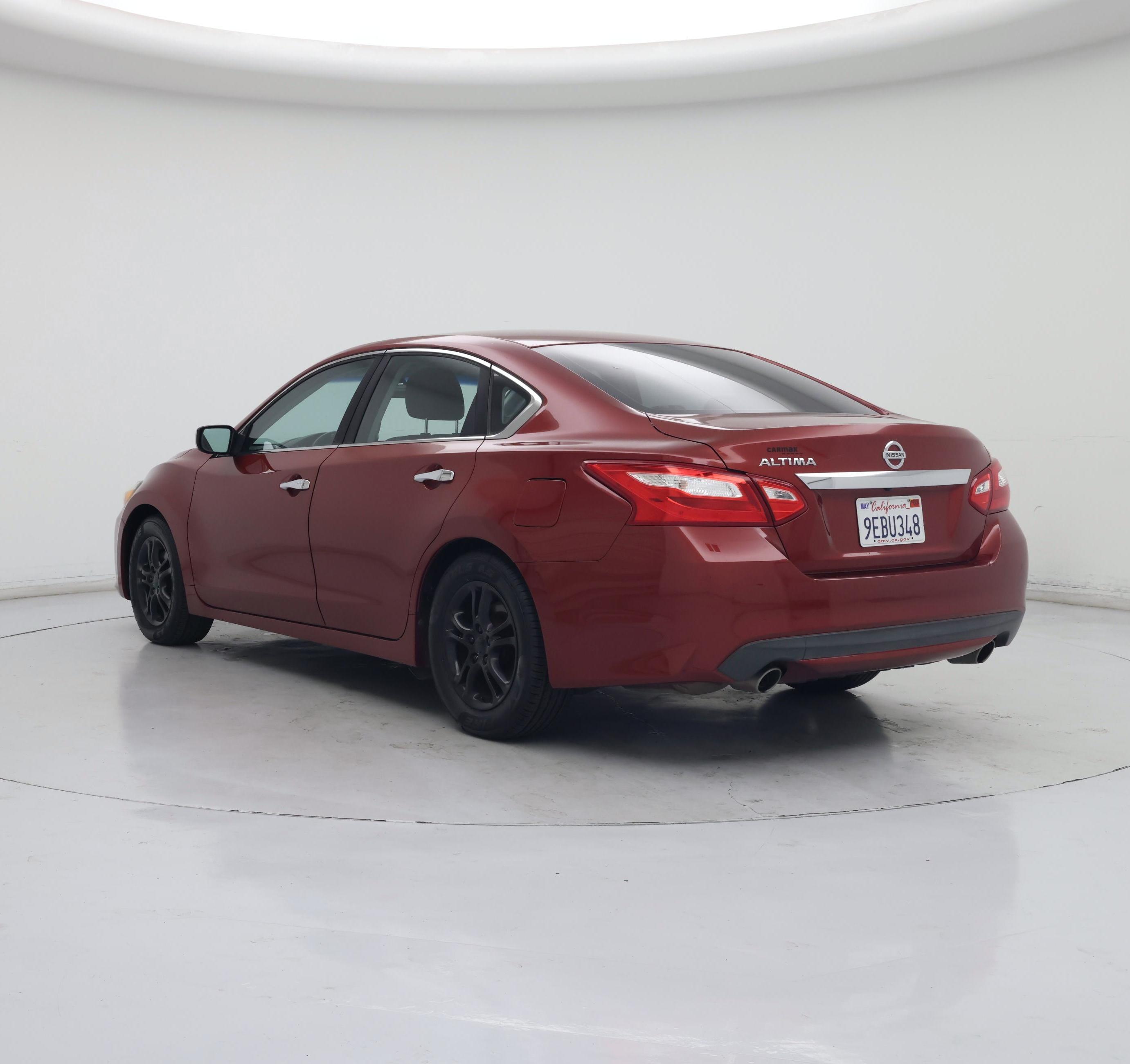 Thumbnail: 2016 Nissan Altima - 2