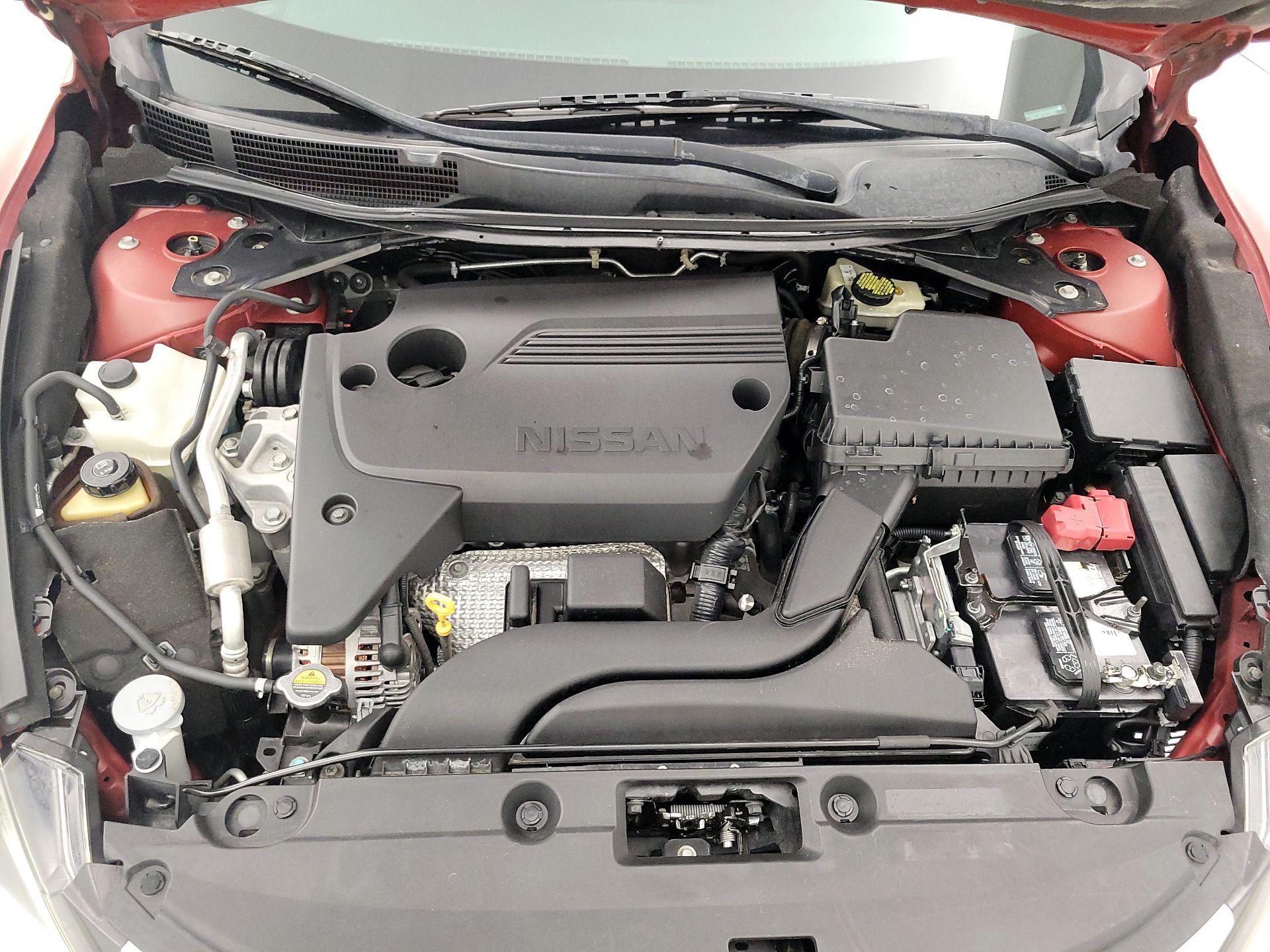 Thumbnail: 2016 Nissan Altima - 20