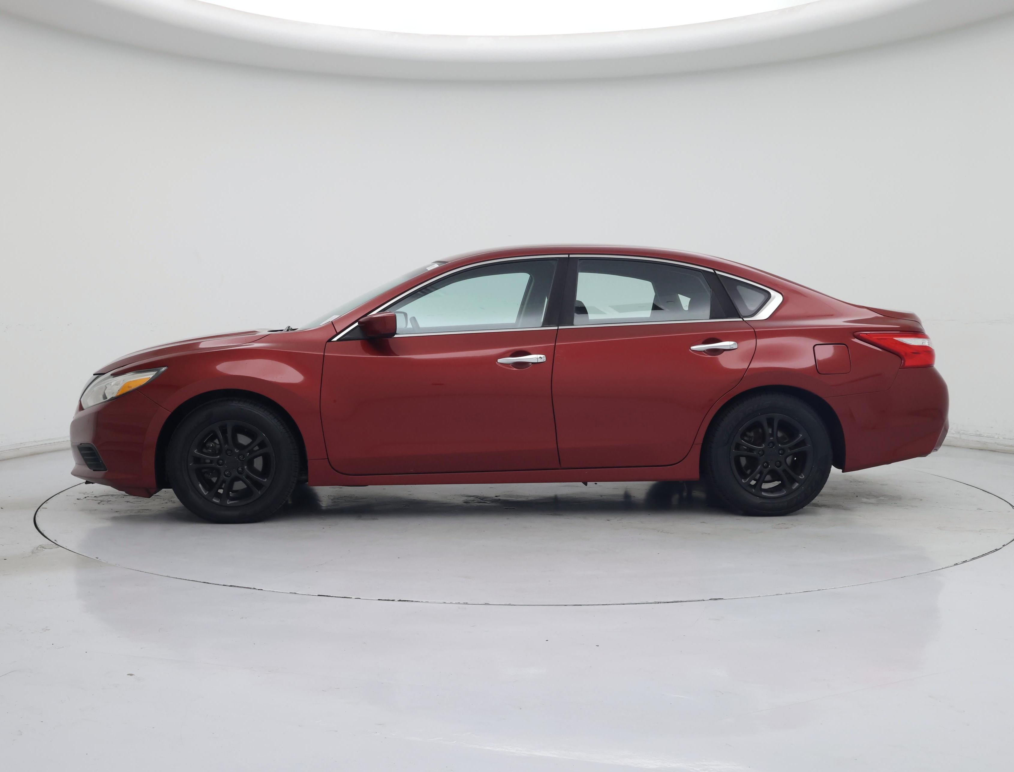 Thumbnail: 2016 Nissan Altima - 3