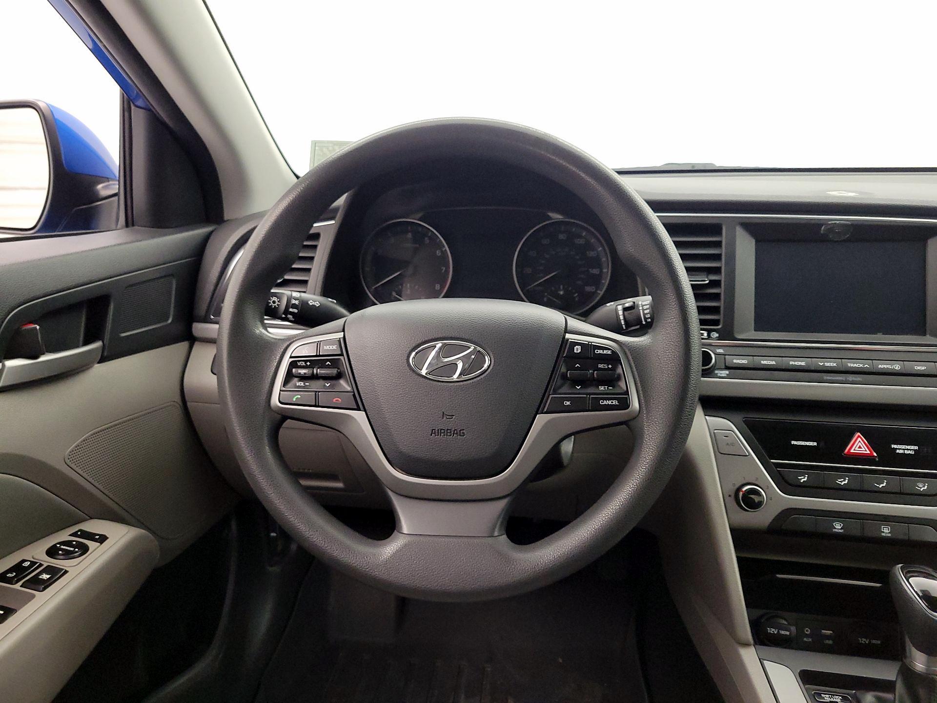 Thumbnail: 2018 Hyundai Elantra - 10