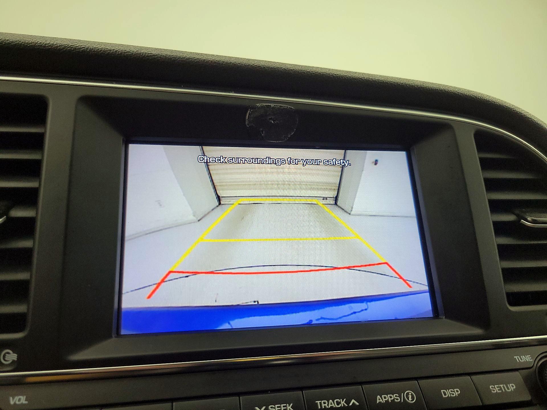 Thumbnail: 2018 Hyundai Elantra - 14