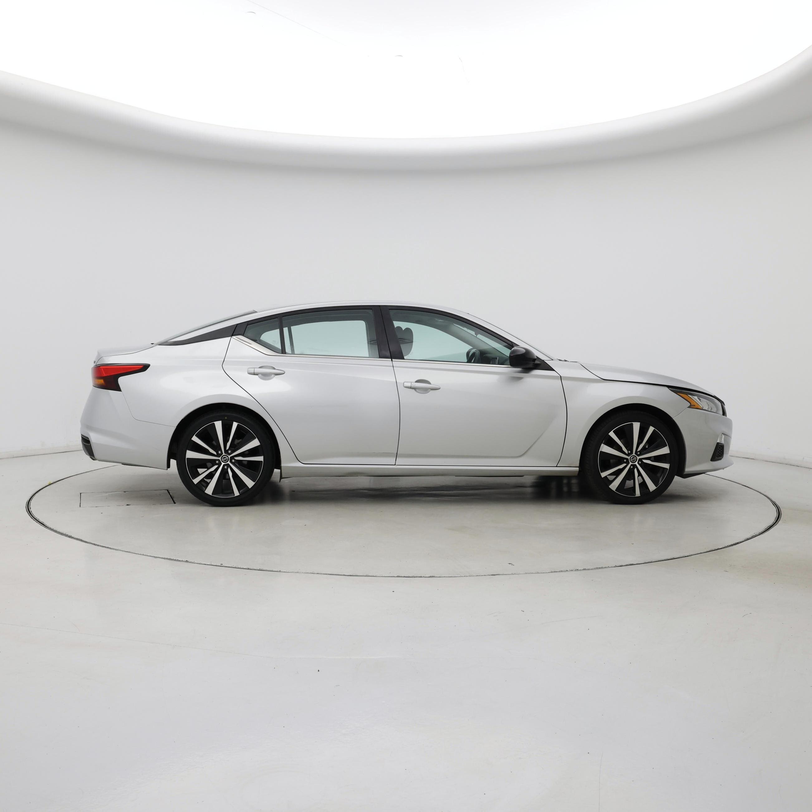 Thumbnail: 2021 Nissan Altima - 7