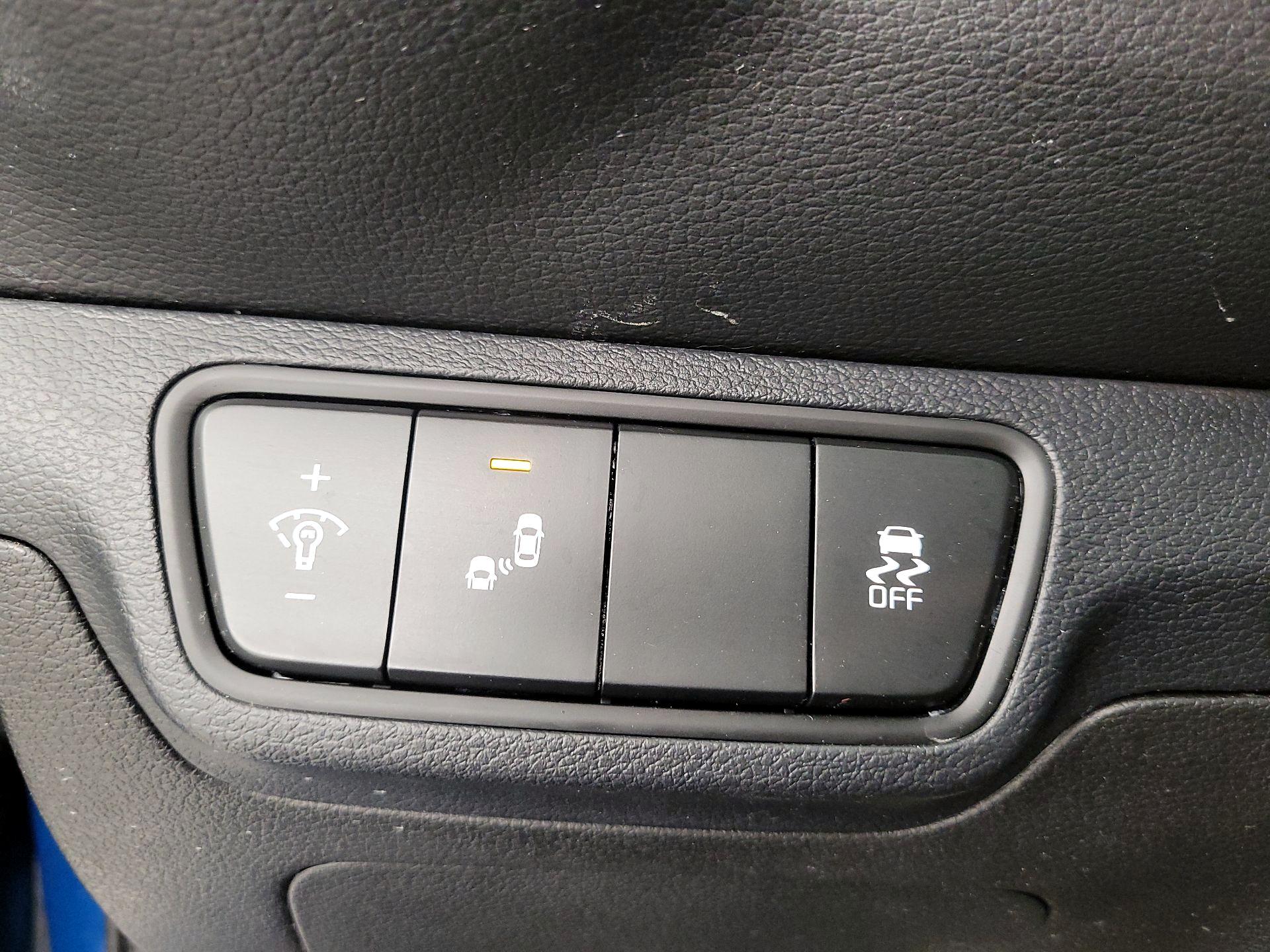 Thumbnail: 2023 Kia Forte - 13