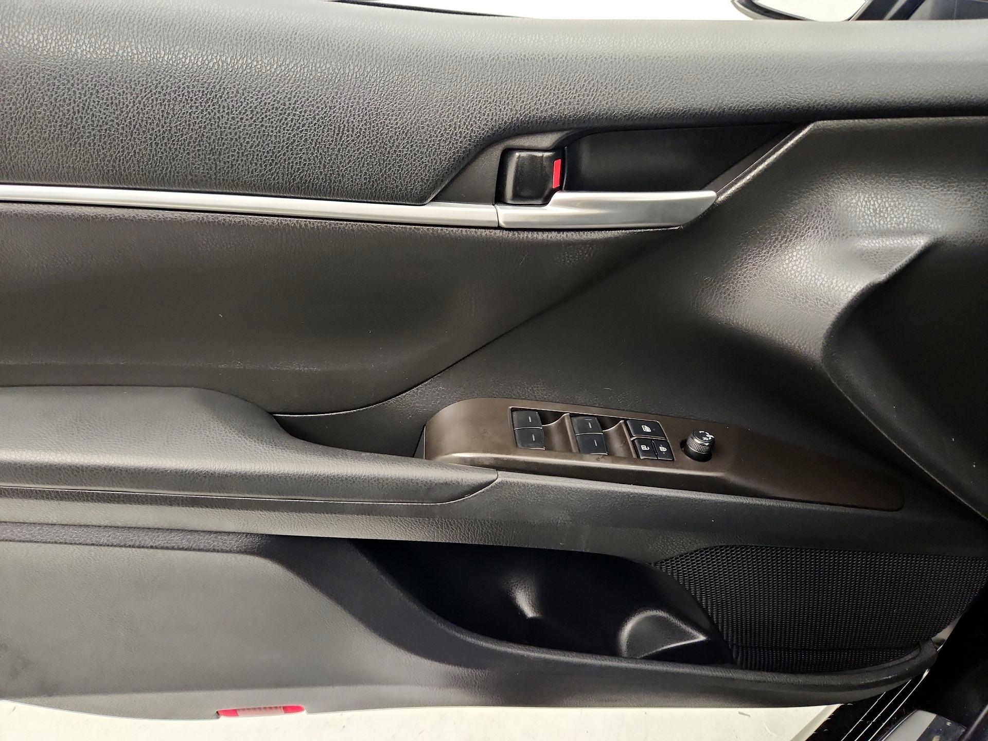 Thumbnail: 2023 Toyota Camry - 12