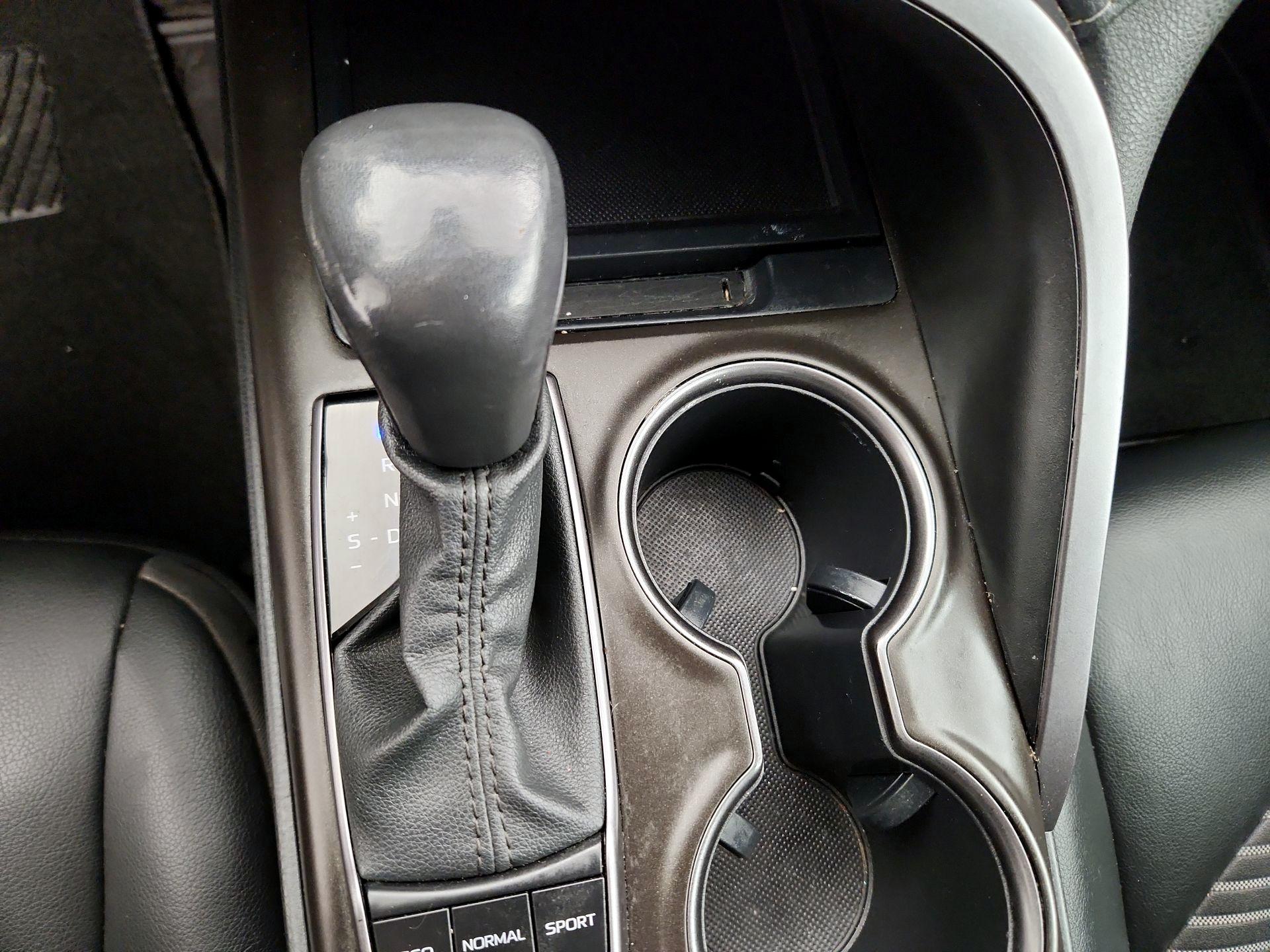 Thumbnail: 2023 Toyota Camry - 17