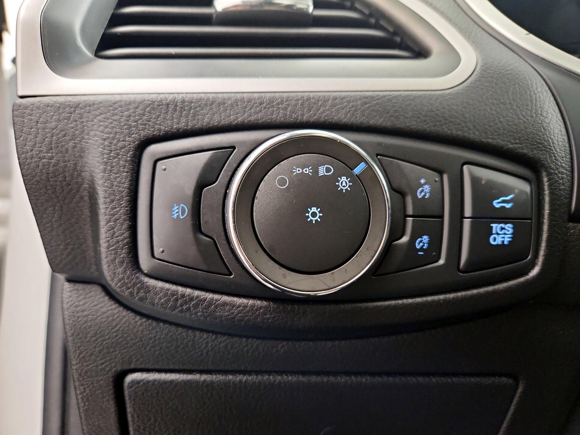 Thumbnail: 2021 Ford Edge - 13