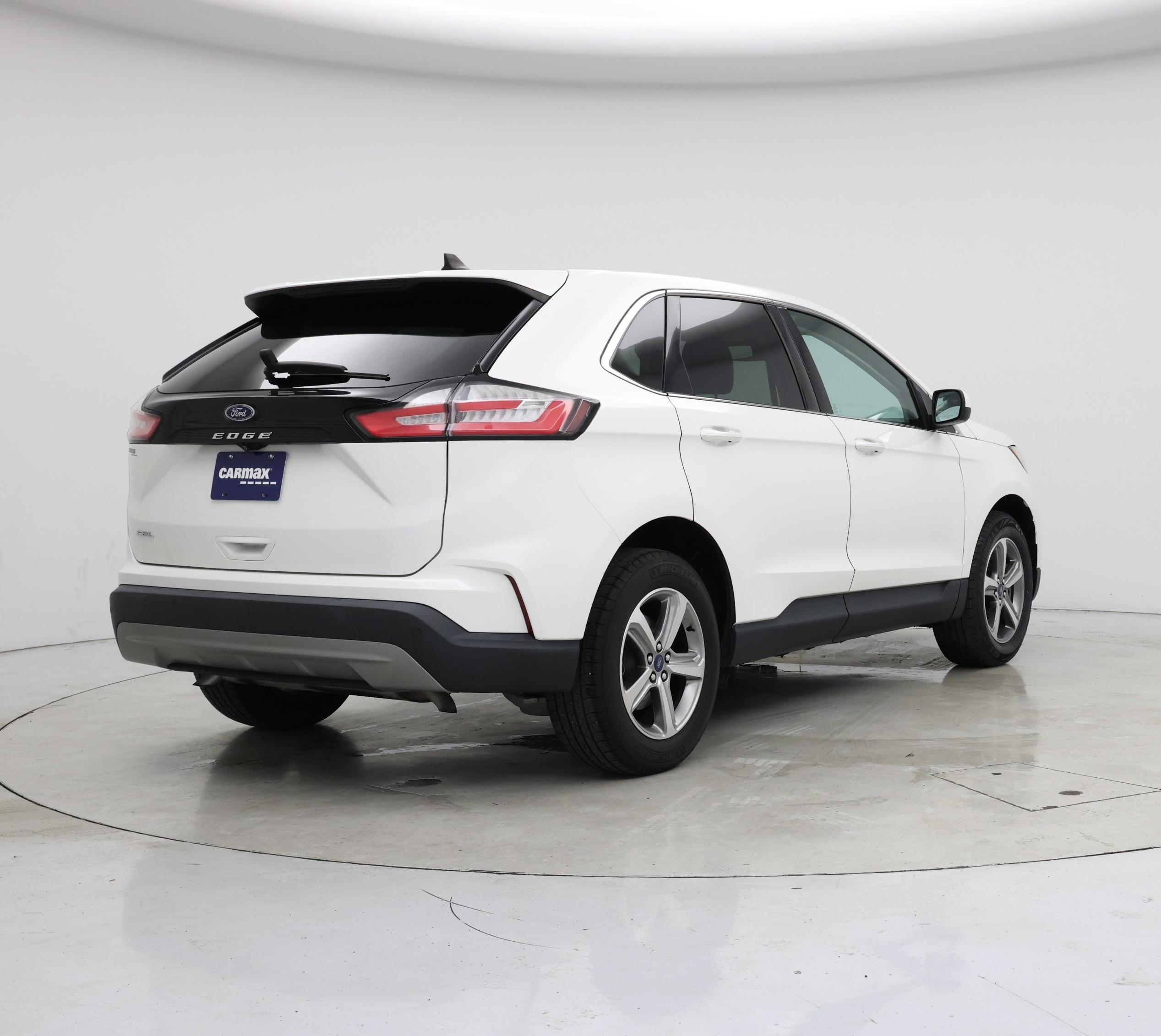 Thumbnail: 2021 Ford Edge - 8