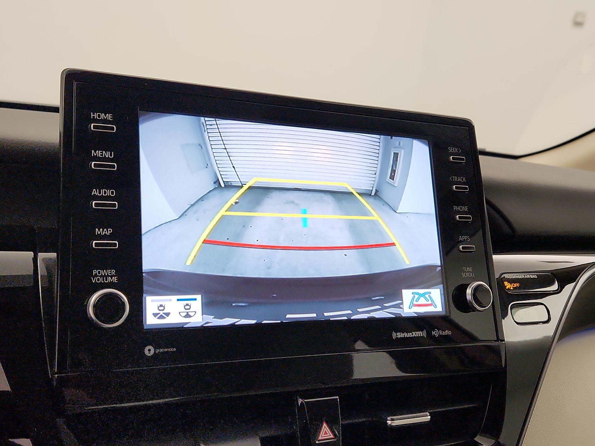 Thumbnail: 2022 Toyota Camry - 14