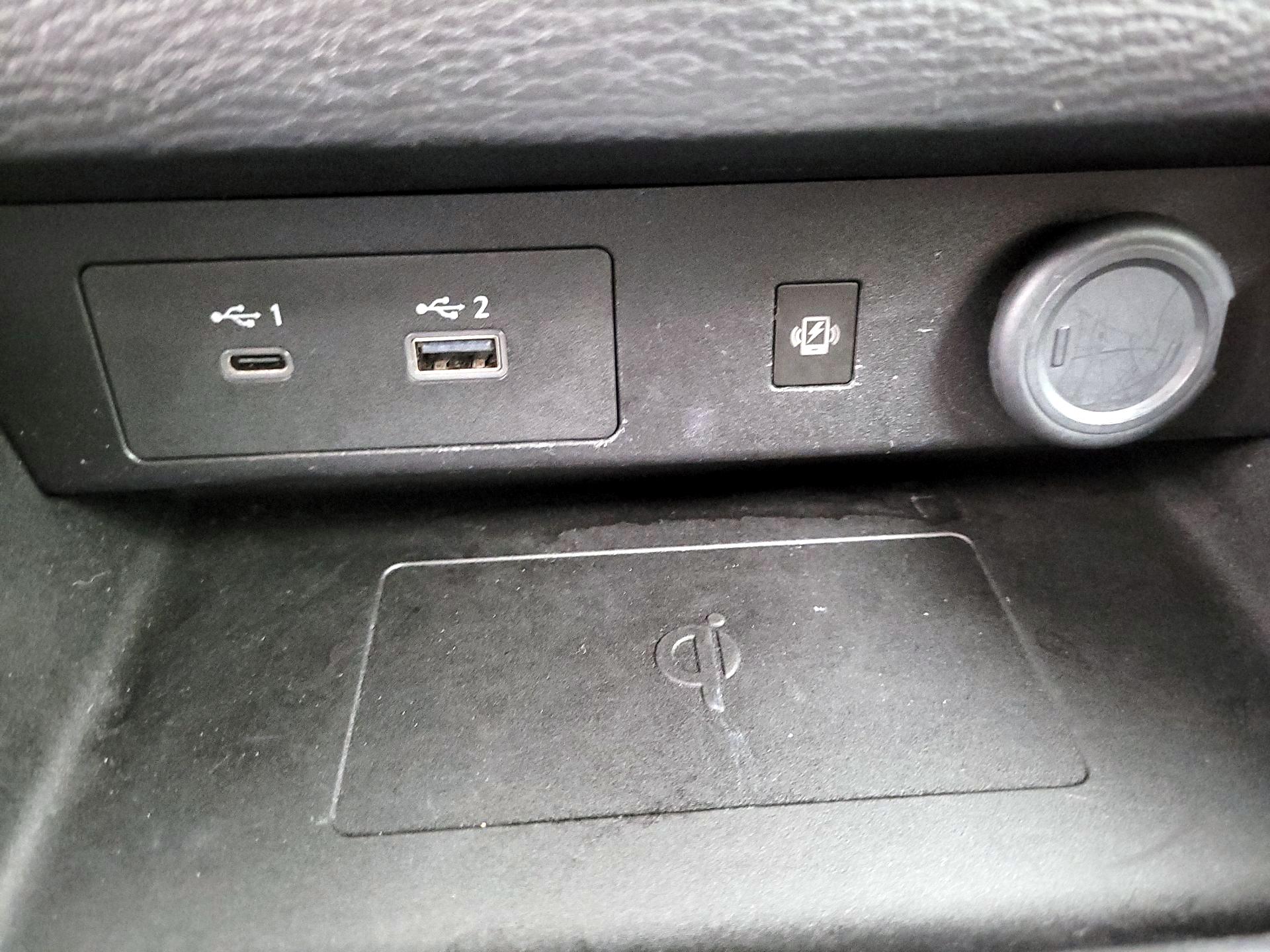 Thumbnail: 2024 Mitsubishi Outlander - 18