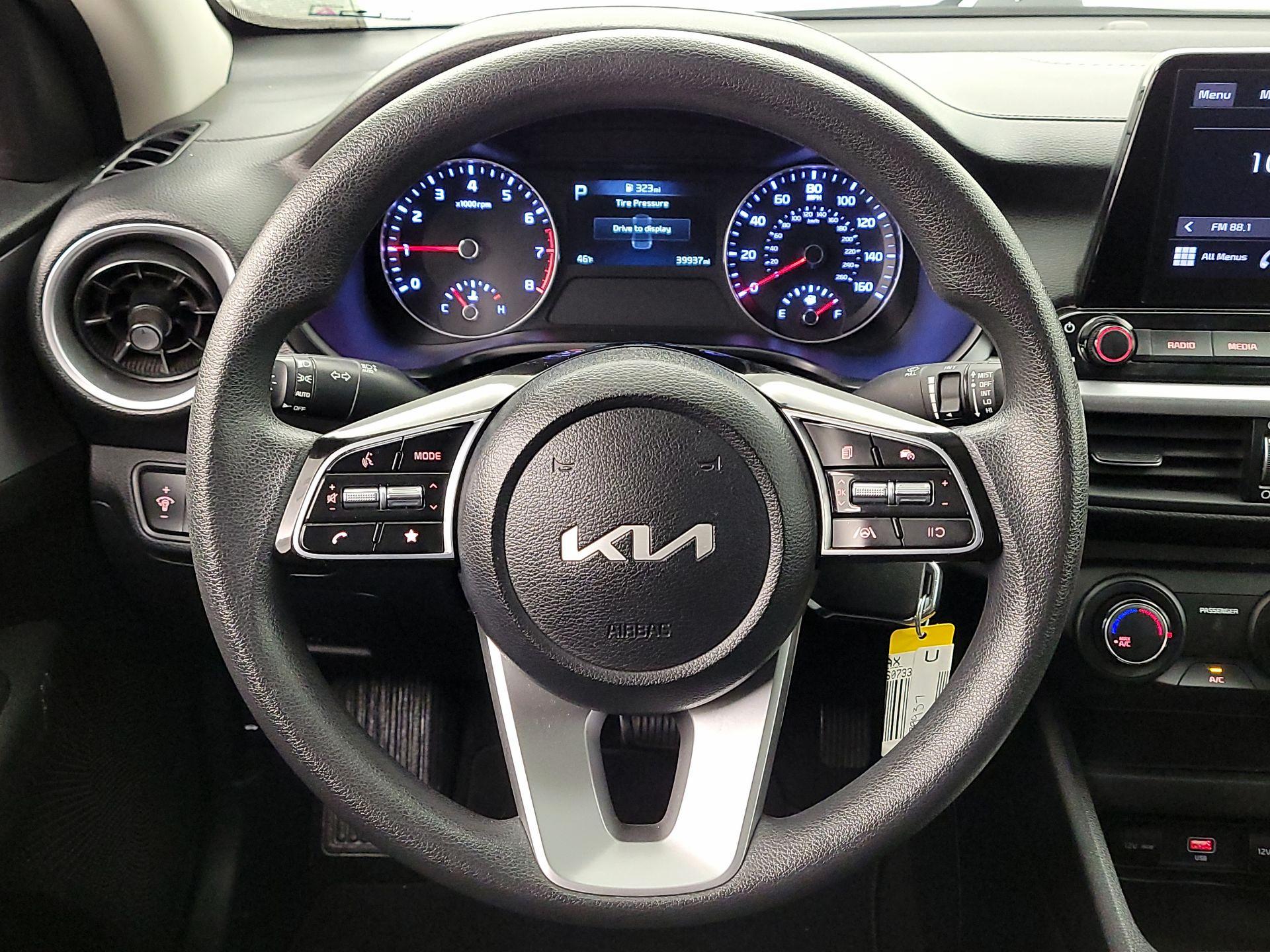 Thumbnail: 2023 Kia Forte - 10