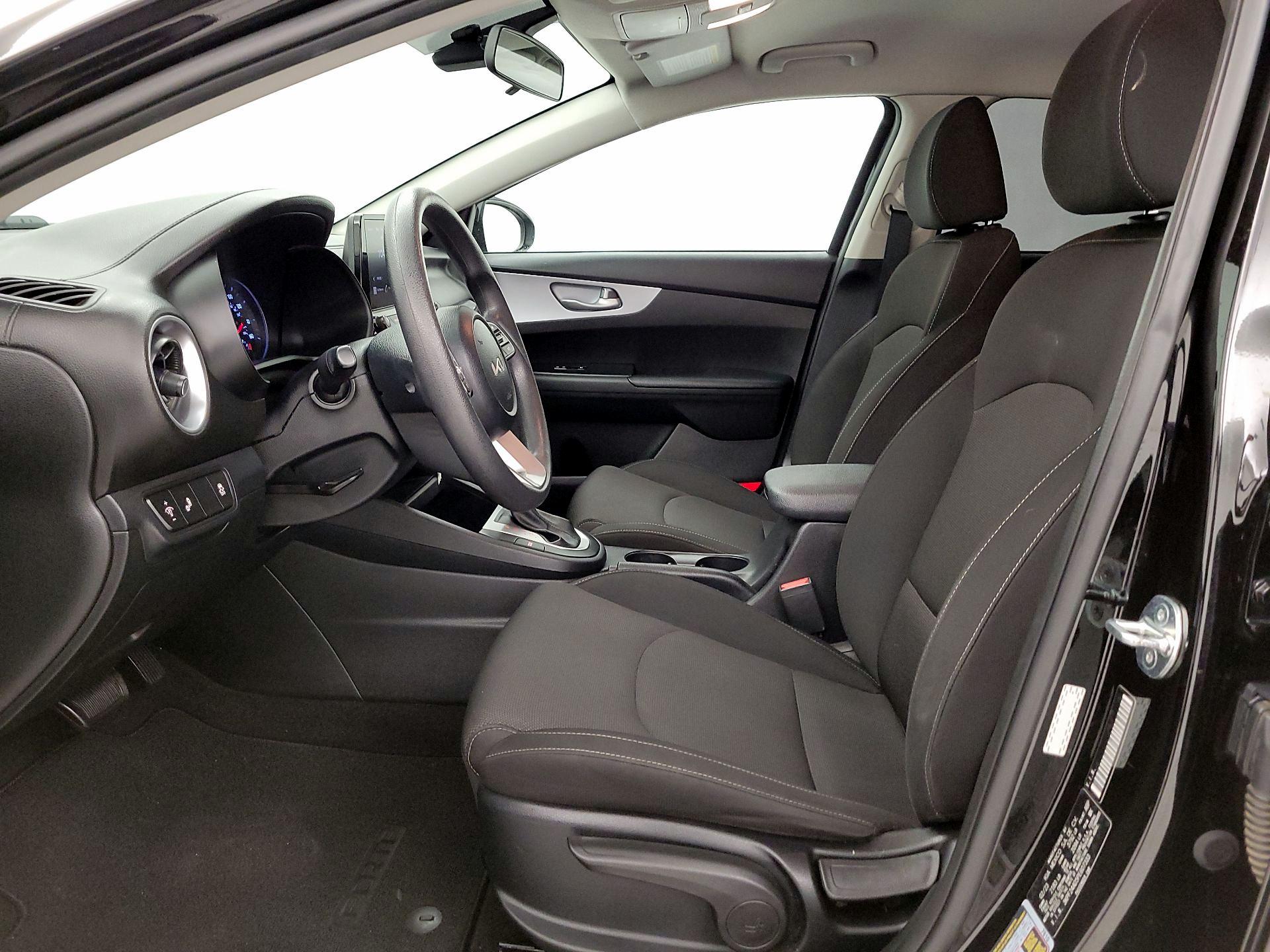 Thumbnail: 2023 Kia Forte - 11