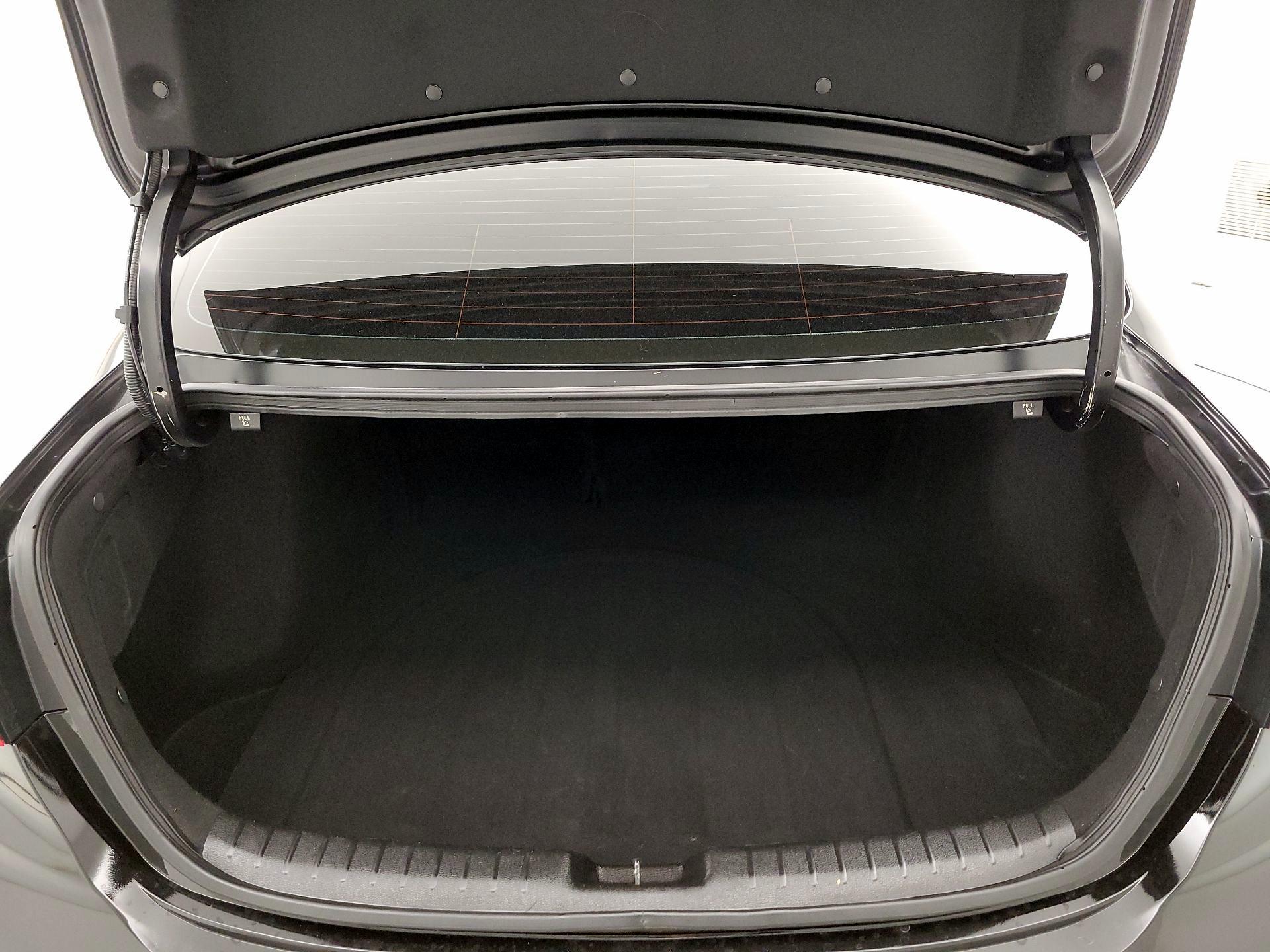 Thumbnail: 2023 Kia Forte - 20