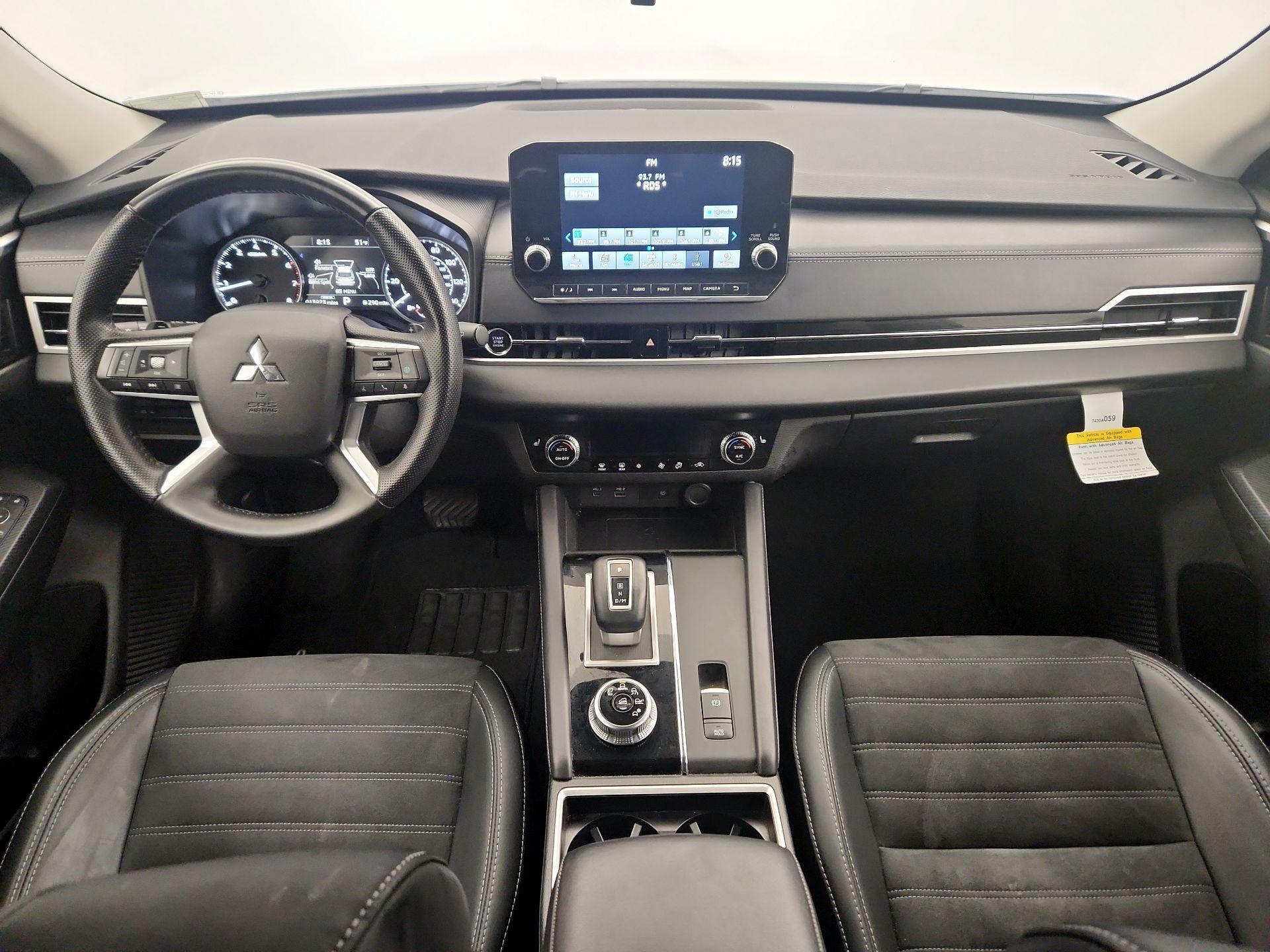 Thumbnail: 2024 Mitsubishi Outlander - 9