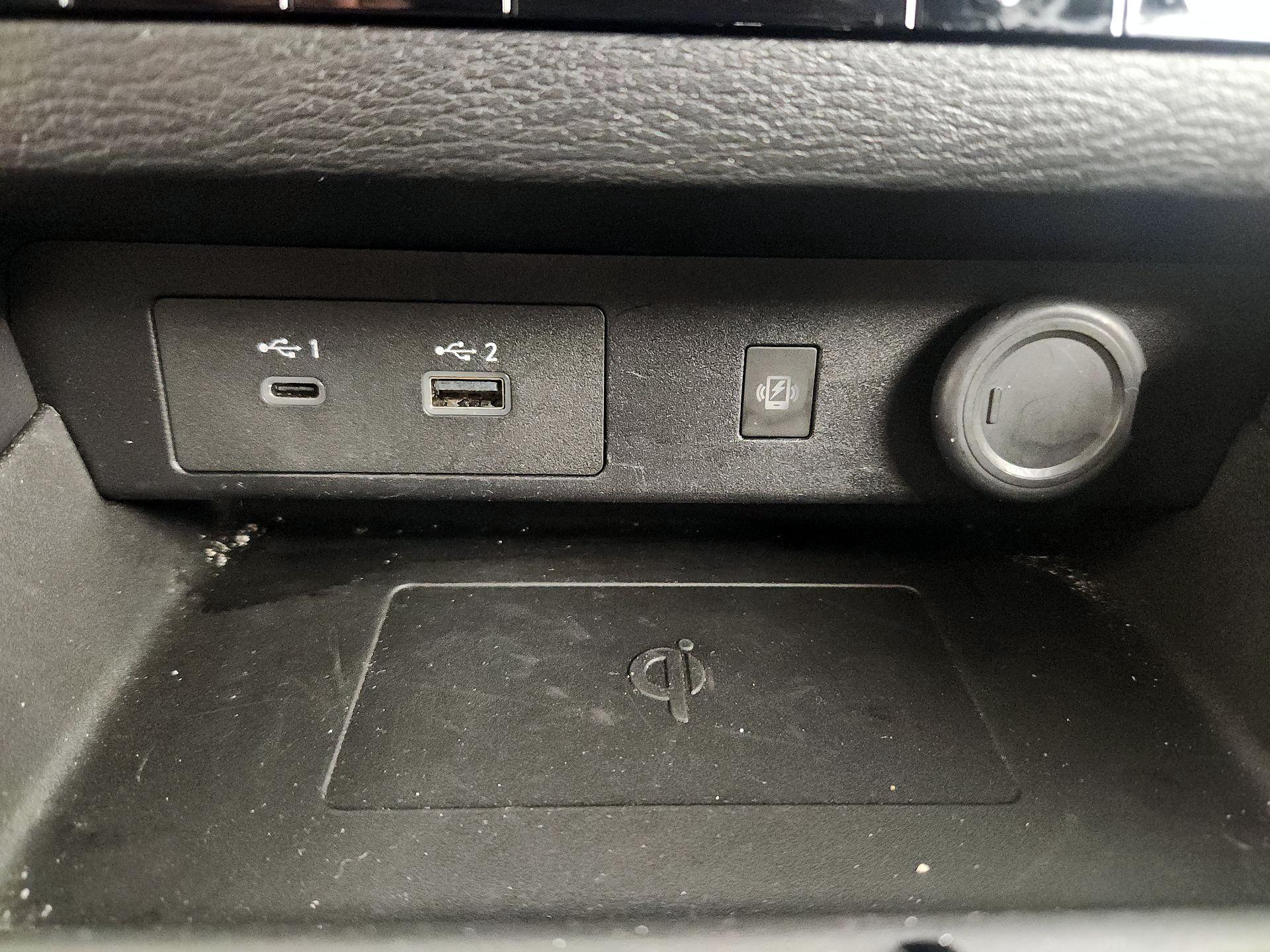 Thumbnail: 2024 Mitsubishi Outlander - 19